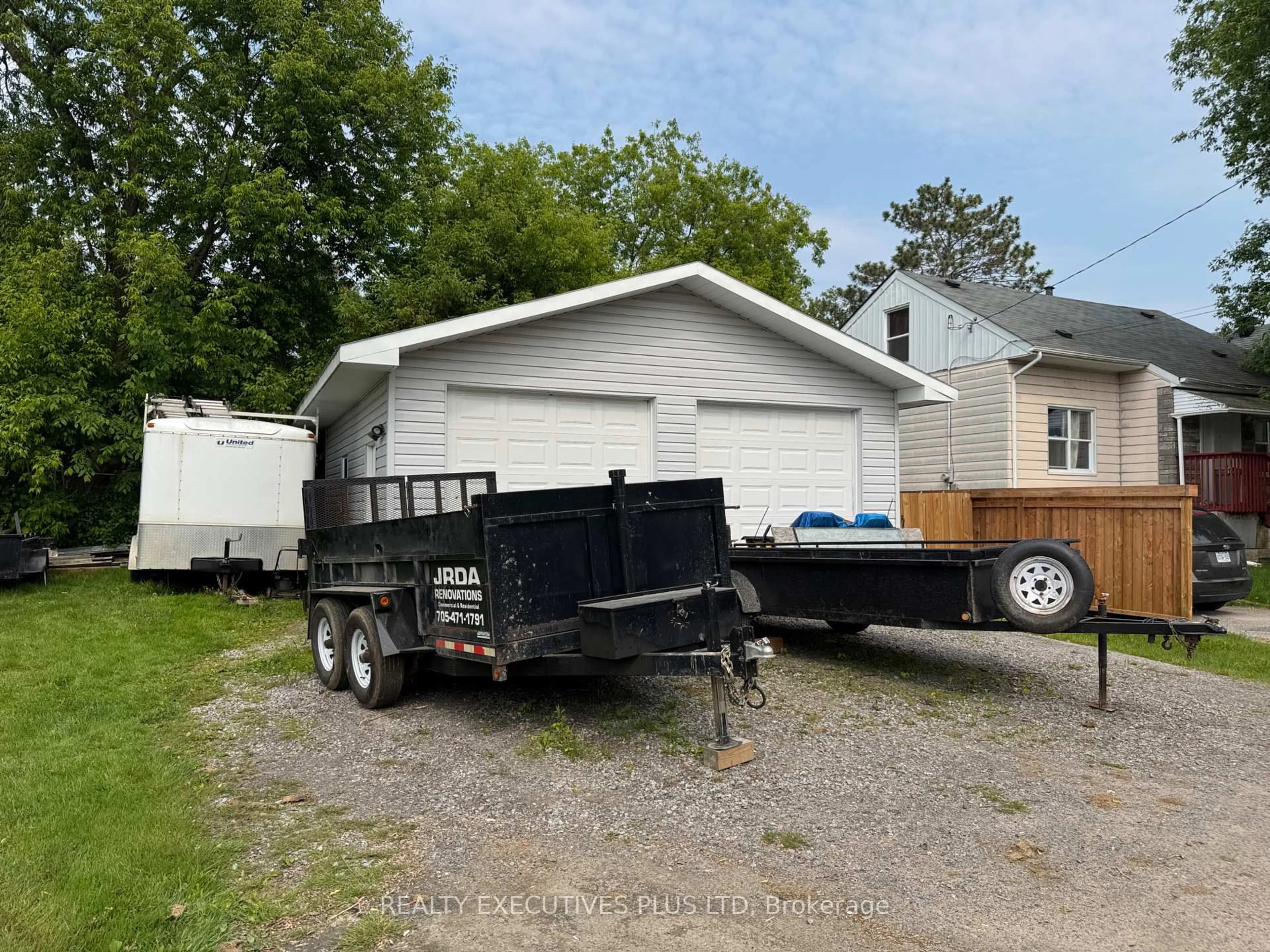 Shed for 907 Fraser St, North Bay Ontario P1B 3X7