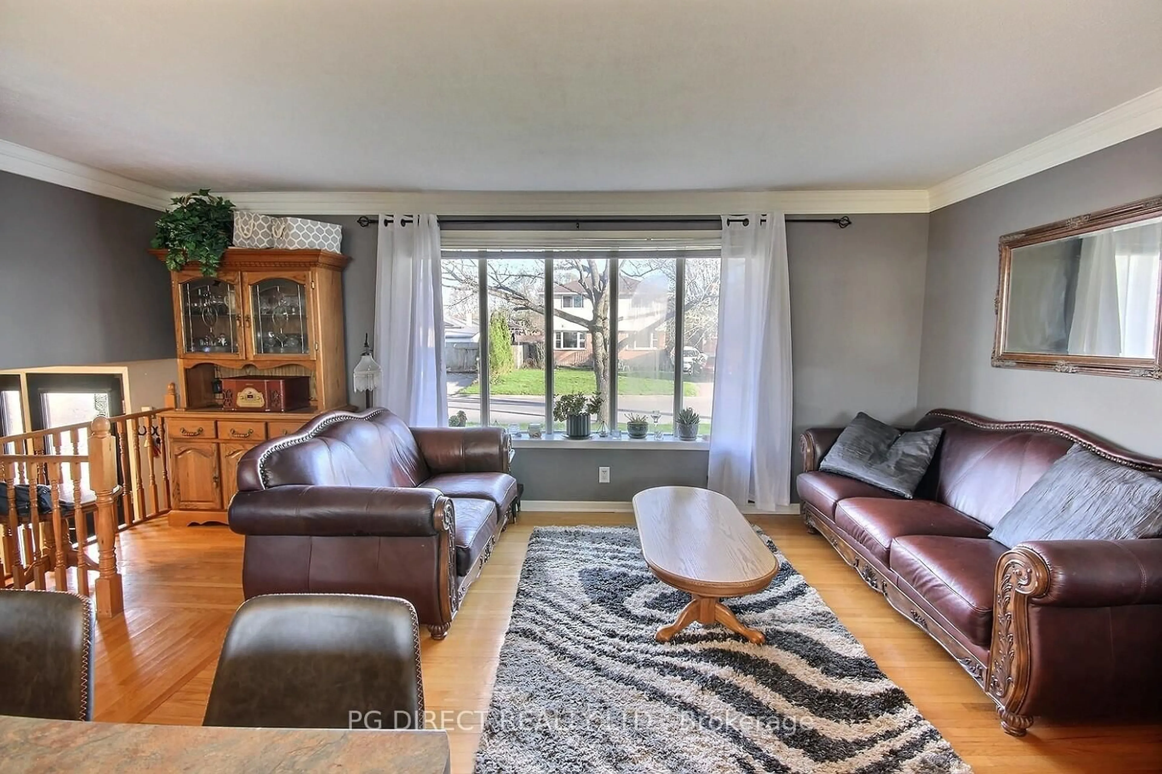 Living room with furniture, unknown for 49 Janlyn Cres, Belleville Ontario K8N 1L1