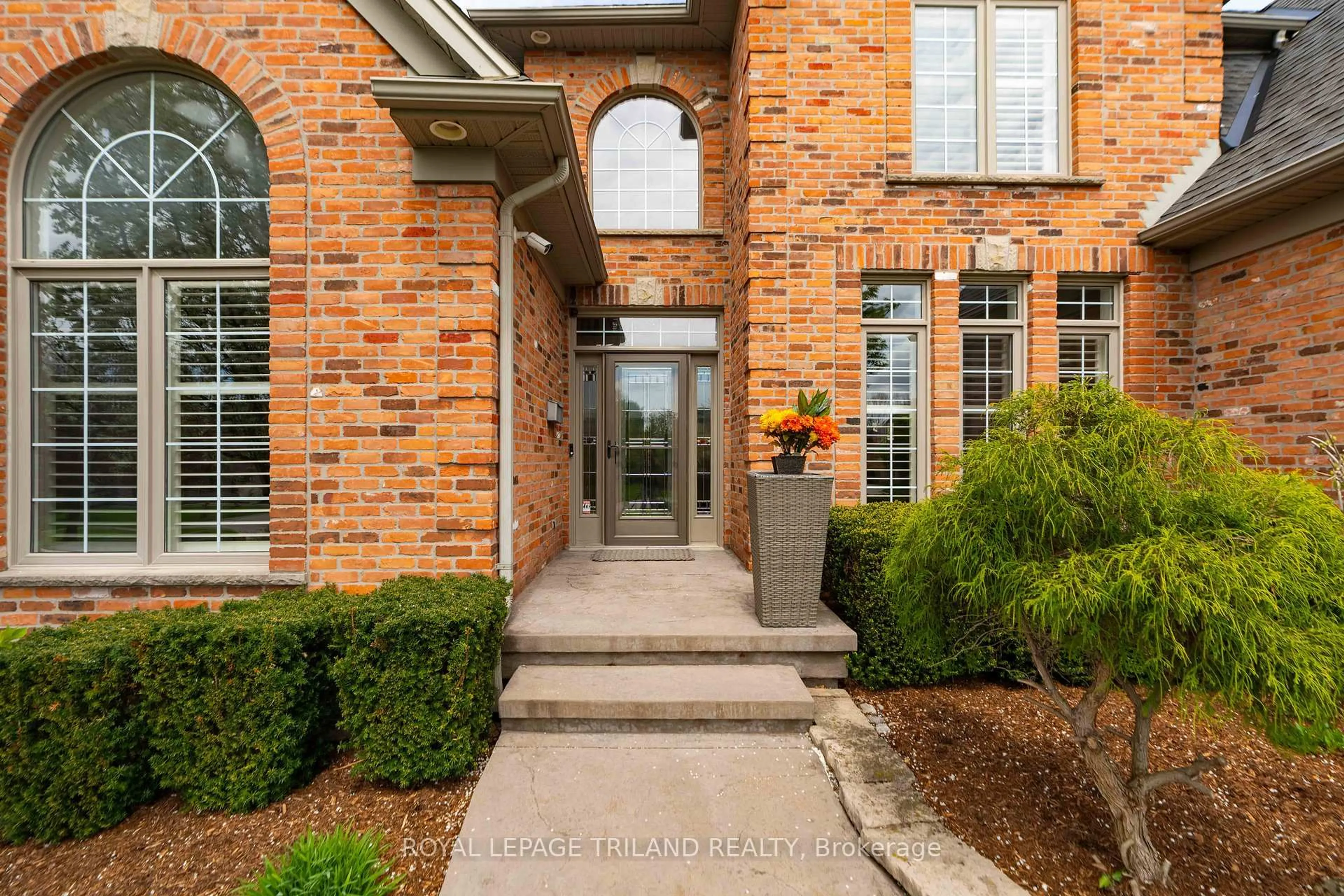 Home with brick exterior material, street for 58 Northumberland Rd, London North Ontario N6H 5H5