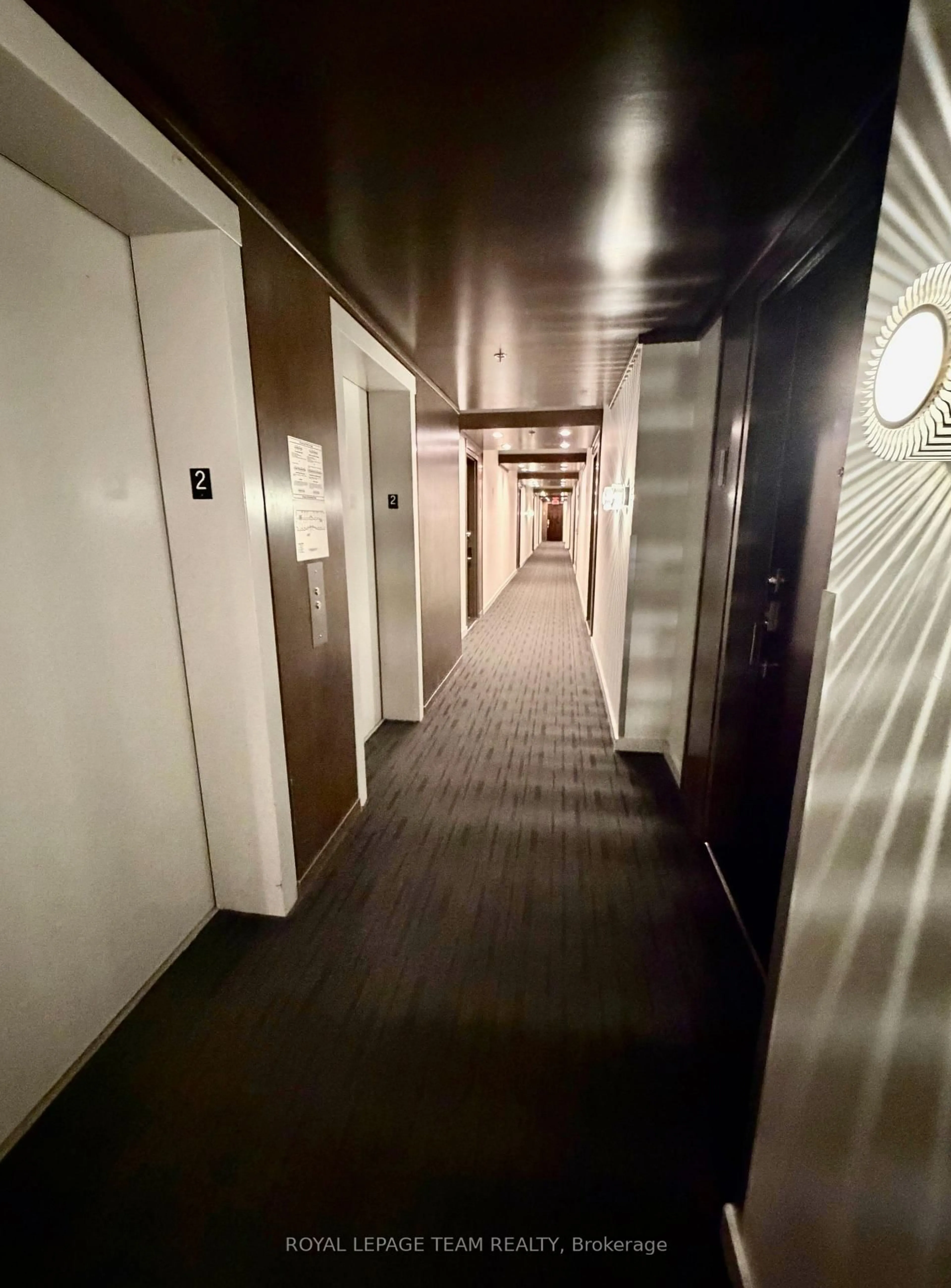 A pic of a room for 101 Richmond Rd #219, Ottawa Ontario K1Z 0A6