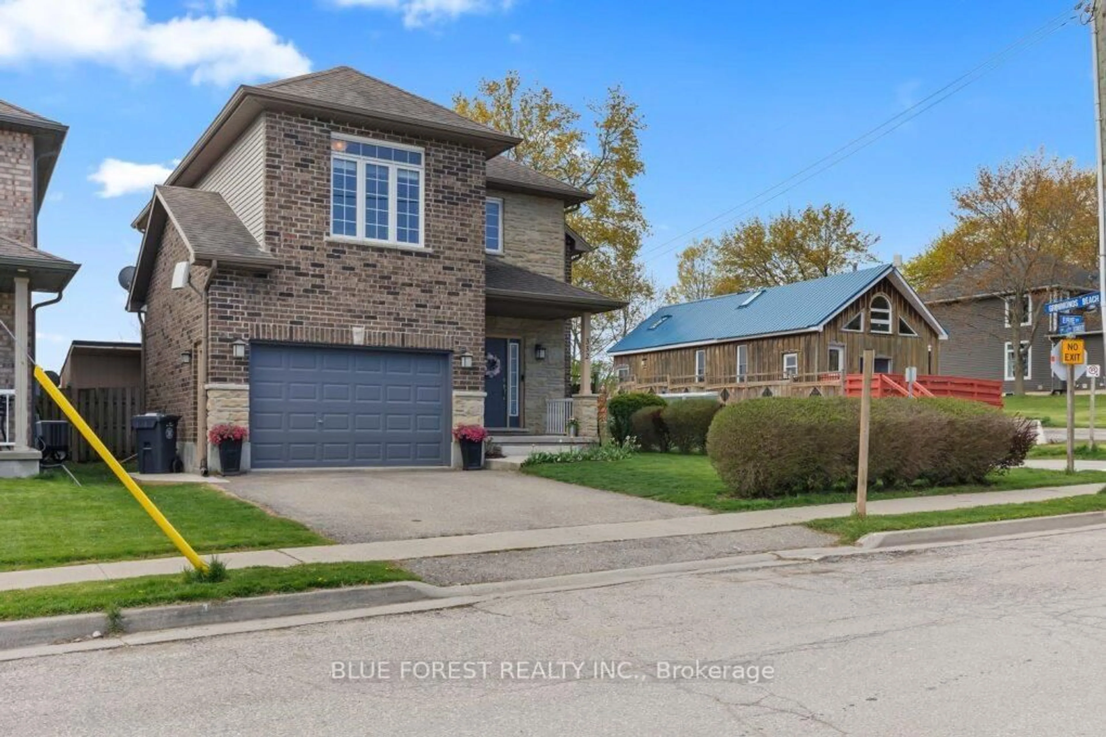 Home with brick exterior material, street for 332 Erie St, Central Elgin Ontario N5L 1E3