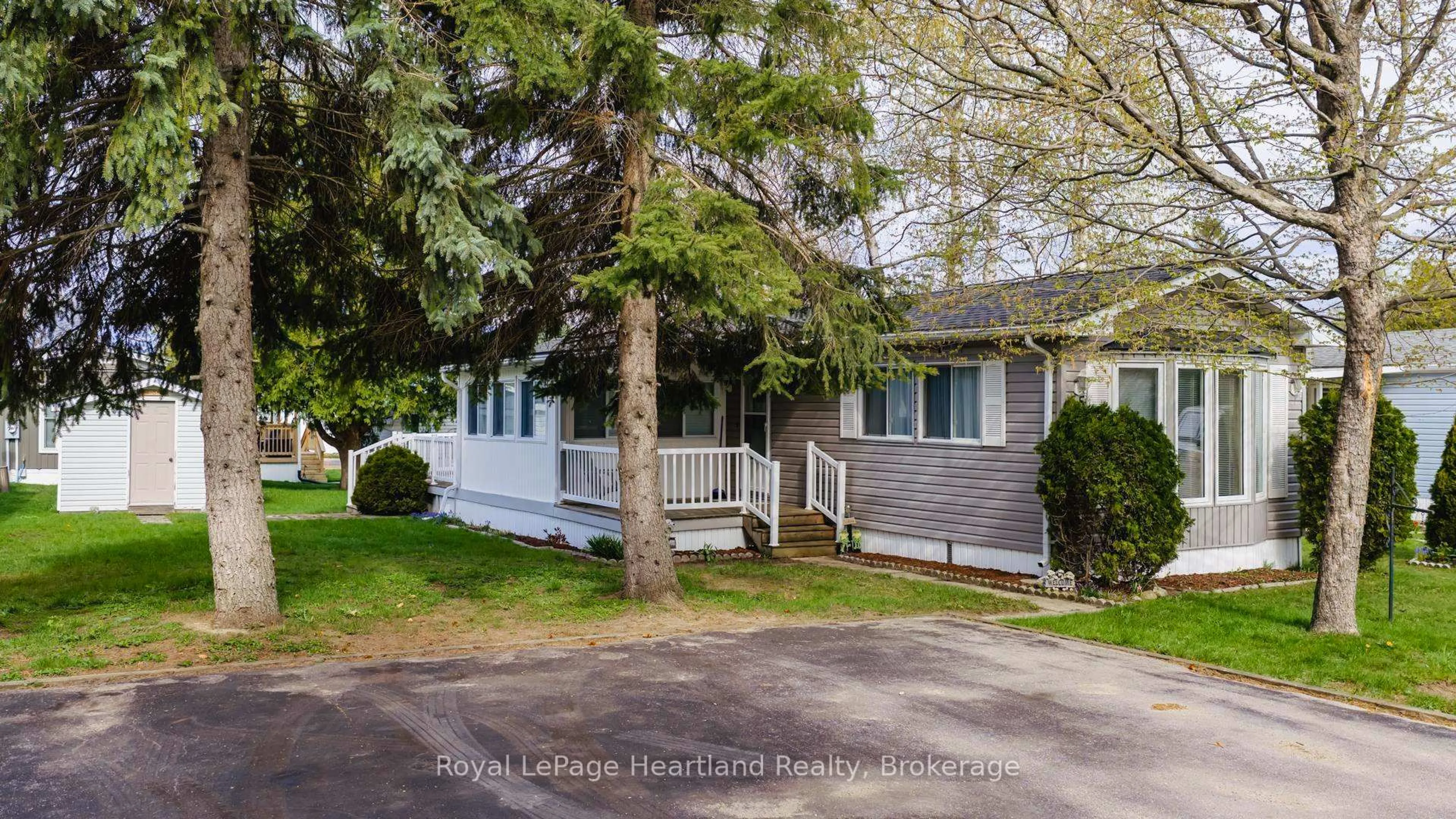 Home with vinyl exterior material, street for 55 CHEROKEE Lane, Ashfield-Colborne-Wawanosh Ontario N7A 3Y2