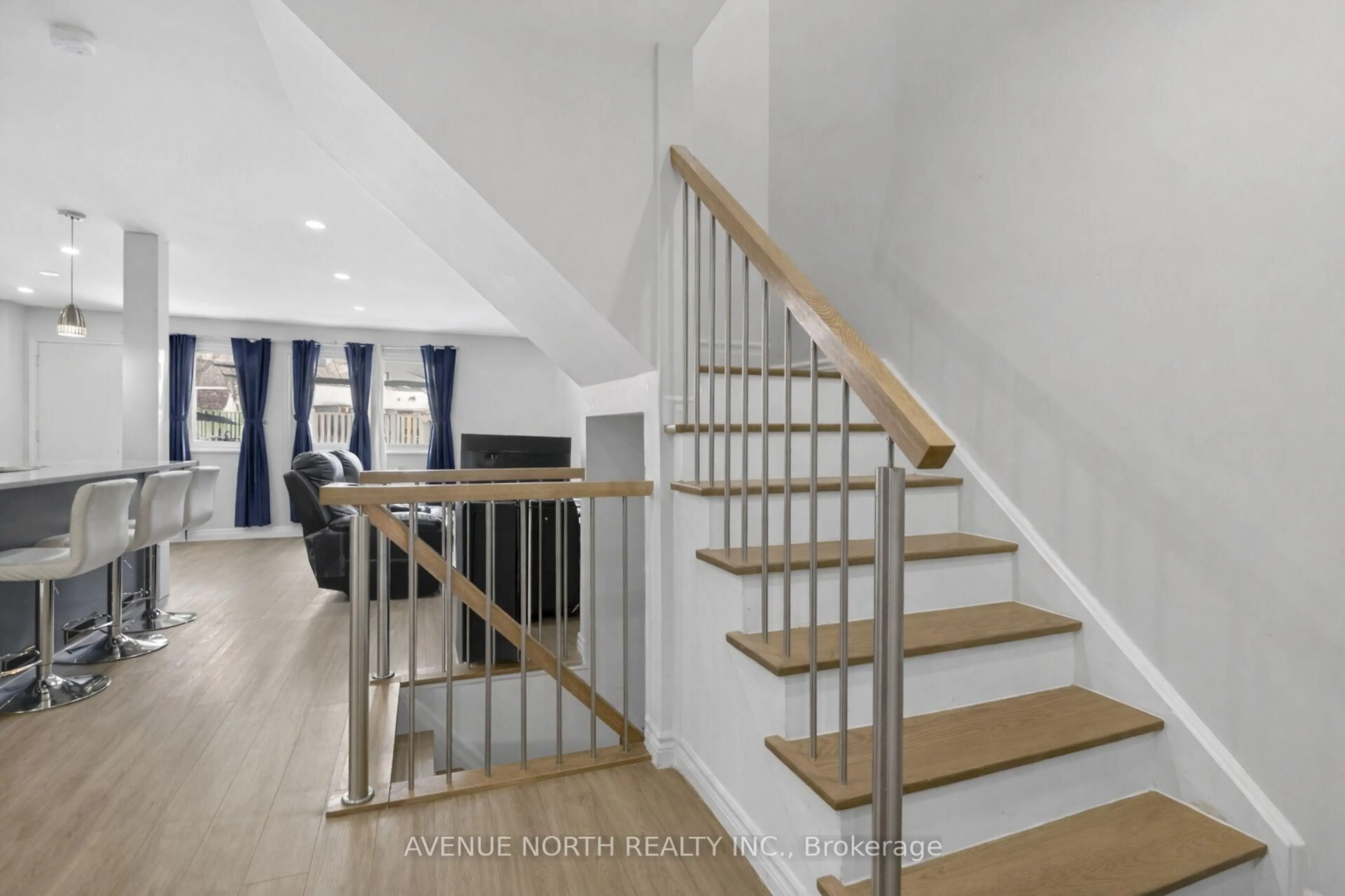 Stairs for 419 Armonia Private #40, Ottawa Ontario K1K 3Y2