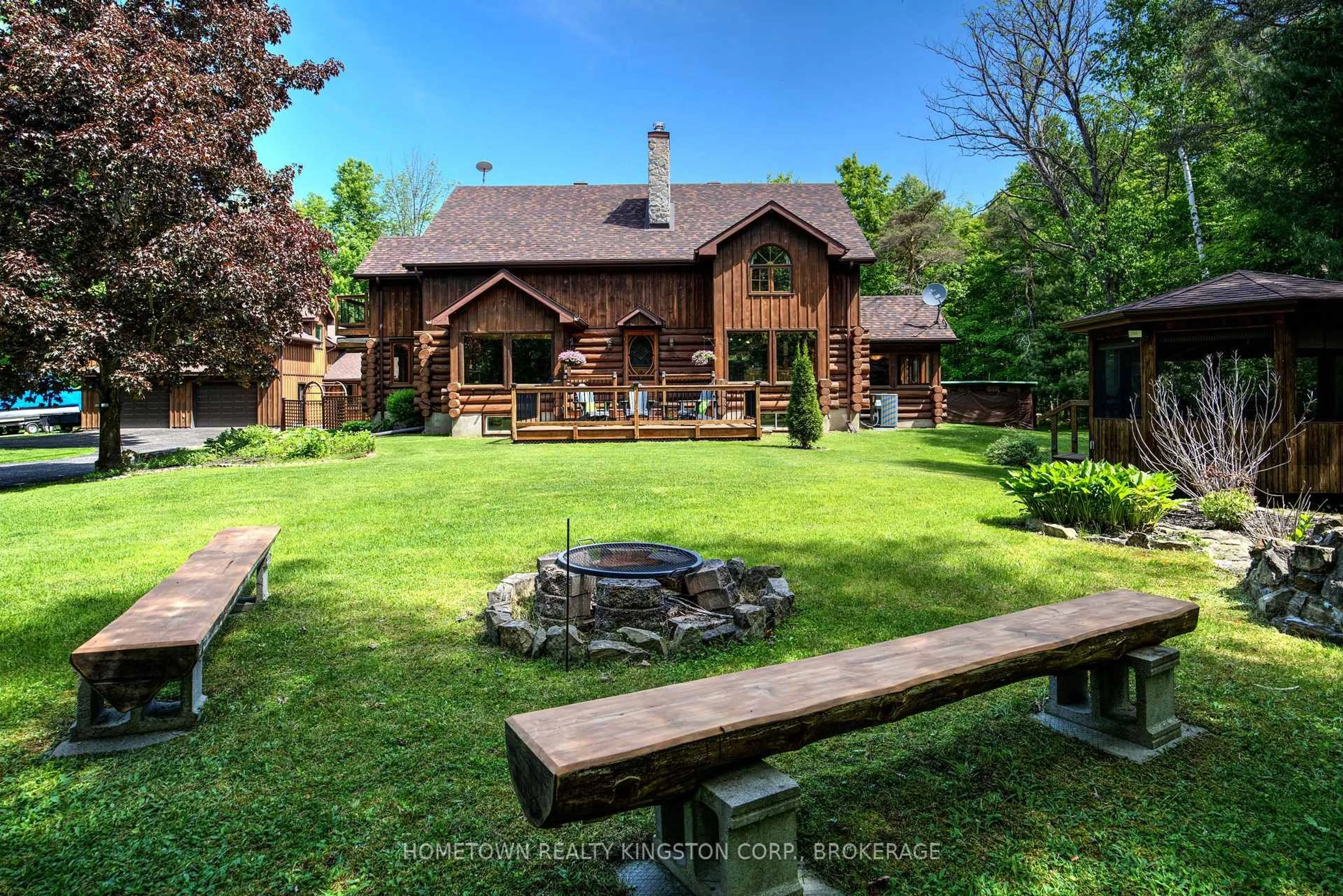 A pic from outside/outdoor area/front of a property/back of a property/a pic from drone, unknown for 199 Kelly's Rd, Rideau Lakes Ontario K7A 4S5