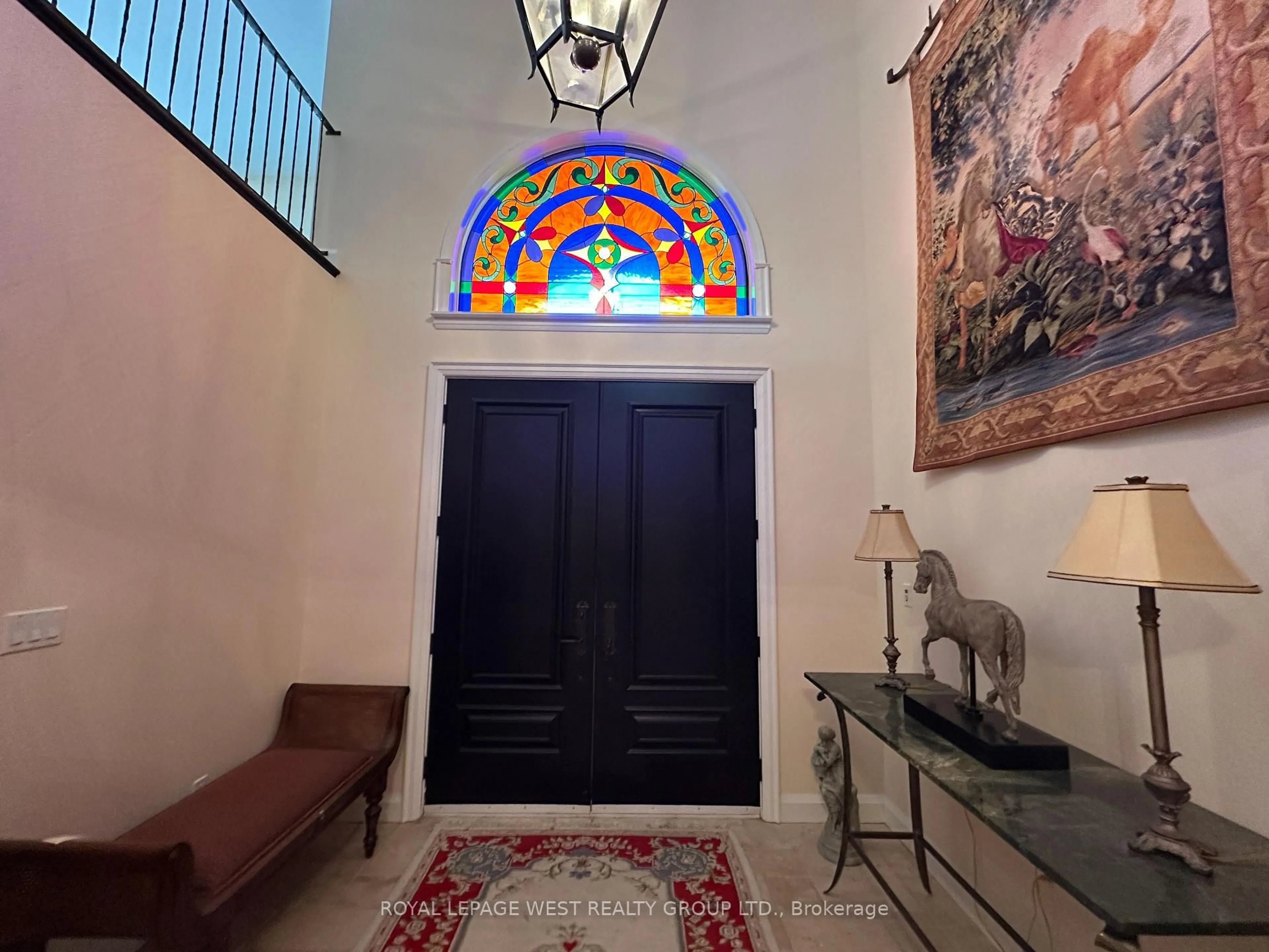 Indoor foyer for 107 Nawautin Dr, Alnwick/Haldimand Ontario K0K 2G0