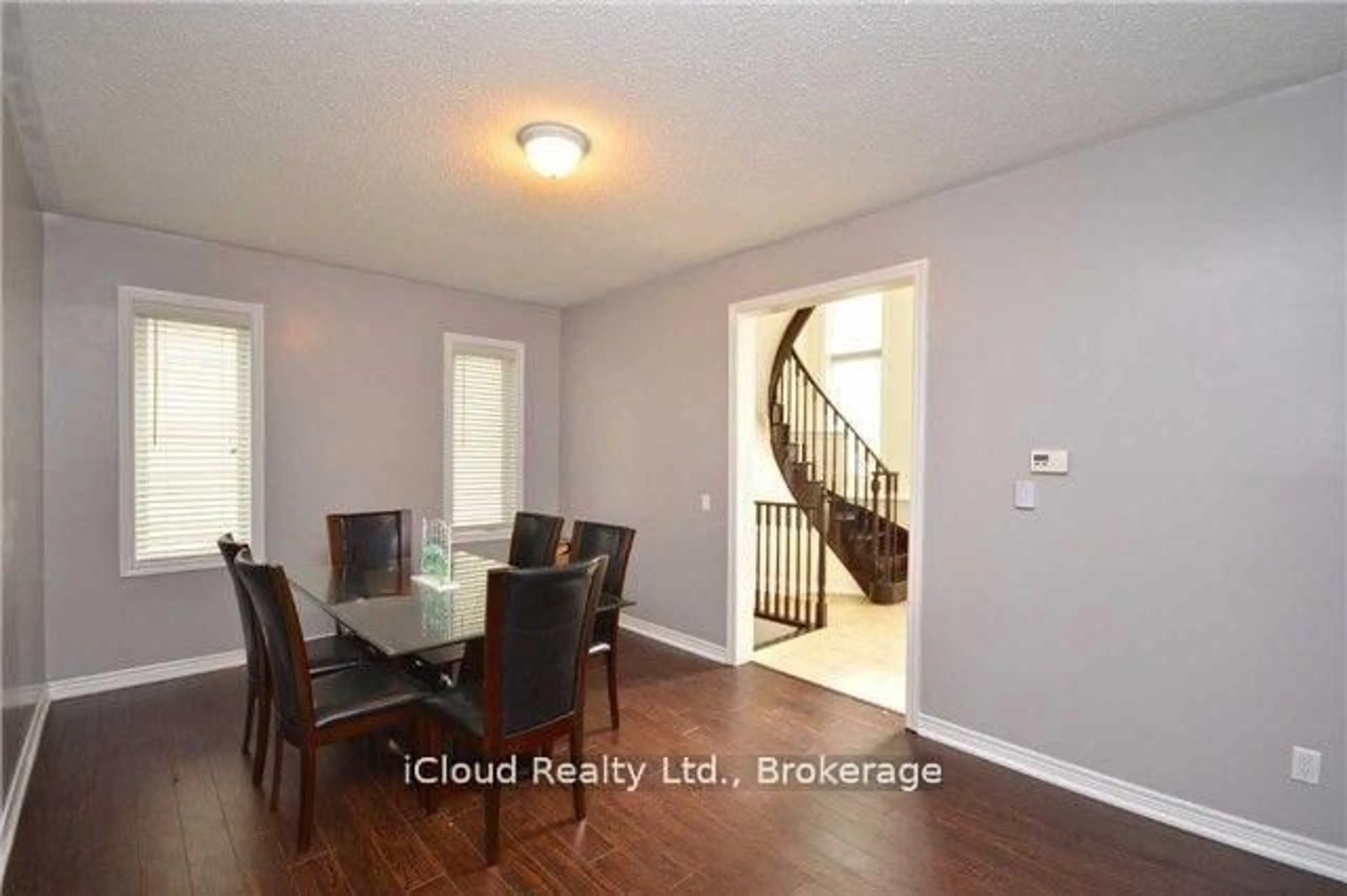 Dining room, wood/laminate floor for 668 Armstrong Rd, Shelburne Ontario L9V 3V4