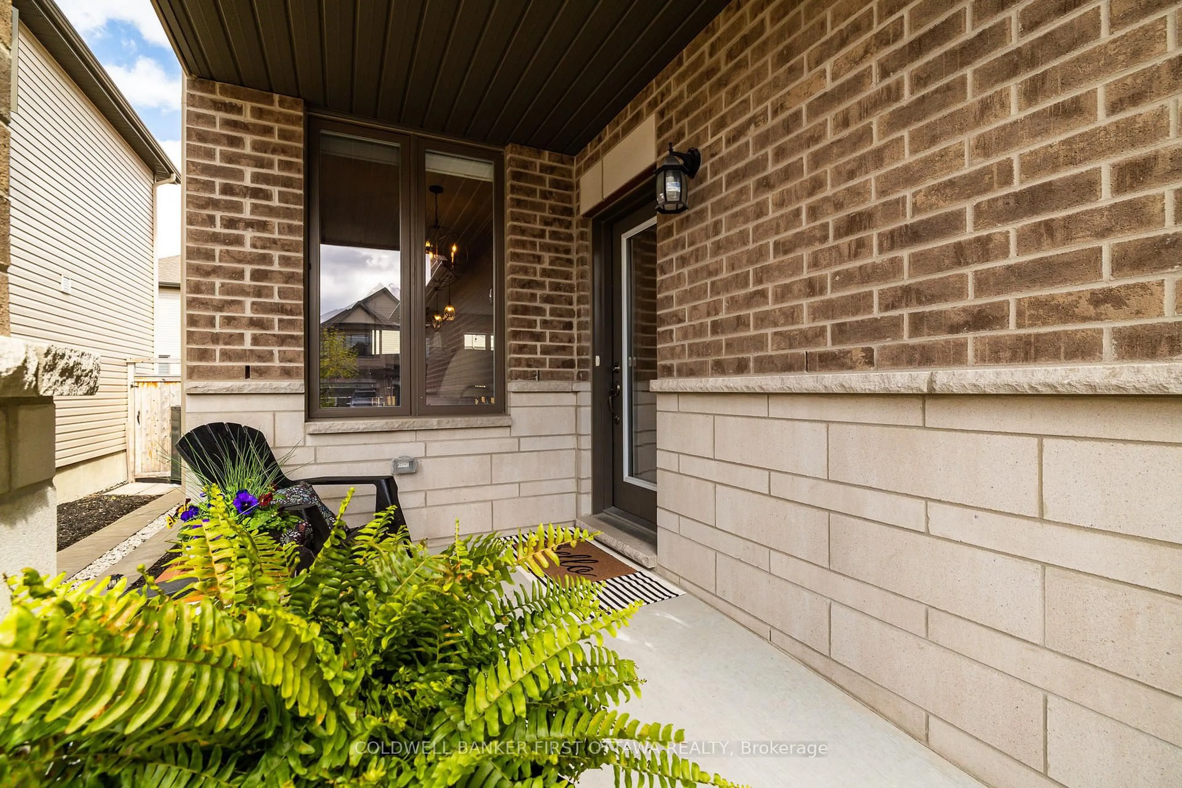 Patio, street for 217 PURCHASE Cres, Stittsville Ontario K2S 2L8