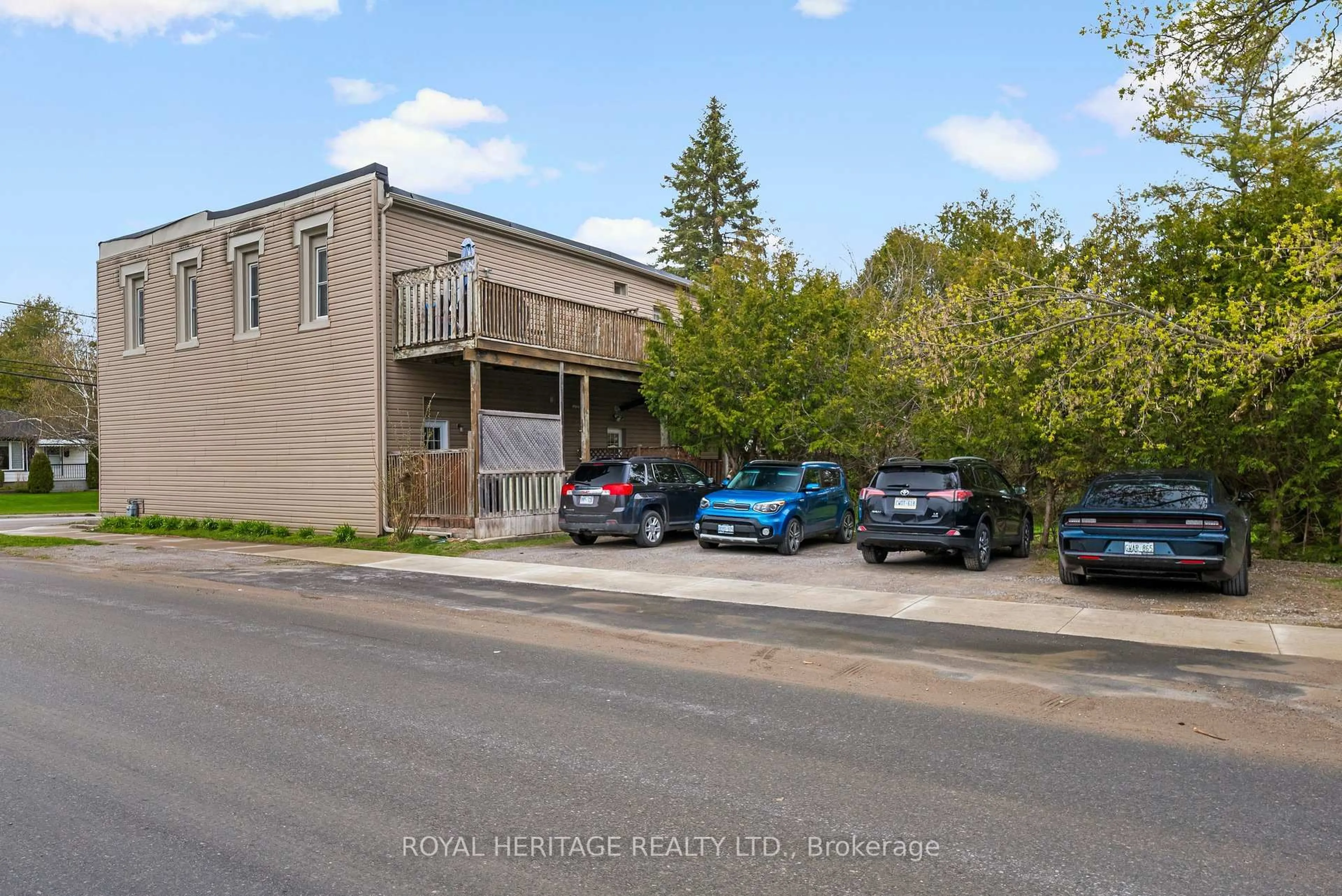 A pic from outside/outdoor area/front of a property/back of a property/a pic from drone, street for 67 King St, Cavan Monaghan Ontario L0A 1G0