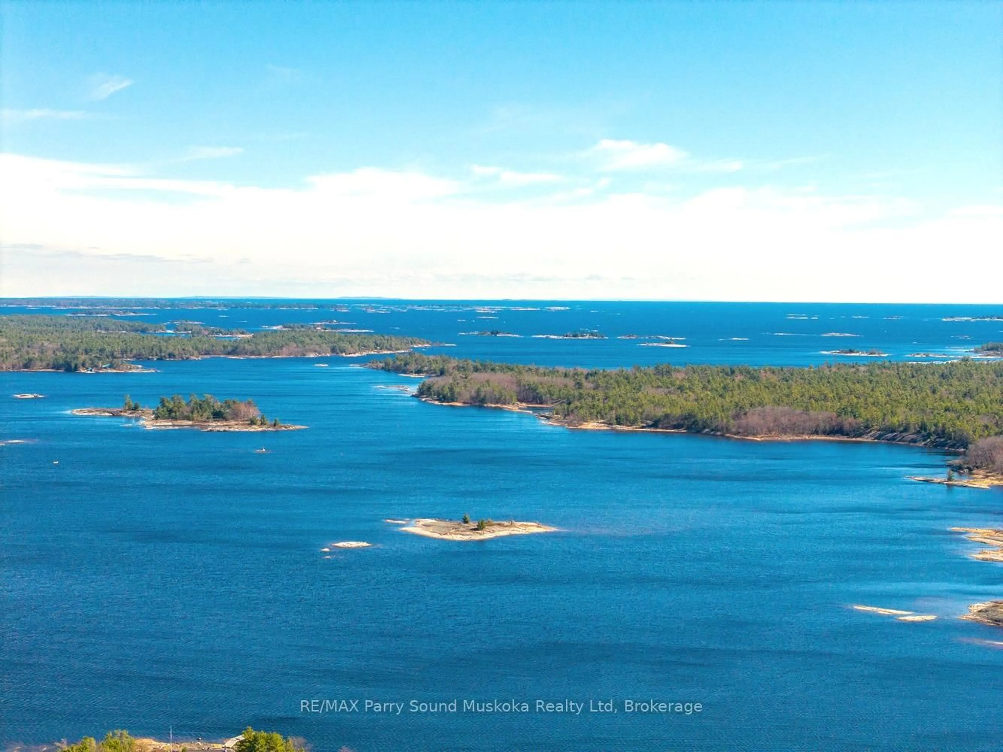 Blurry image for 16 Island 264c Island, Carling Ontario P0G 1G0