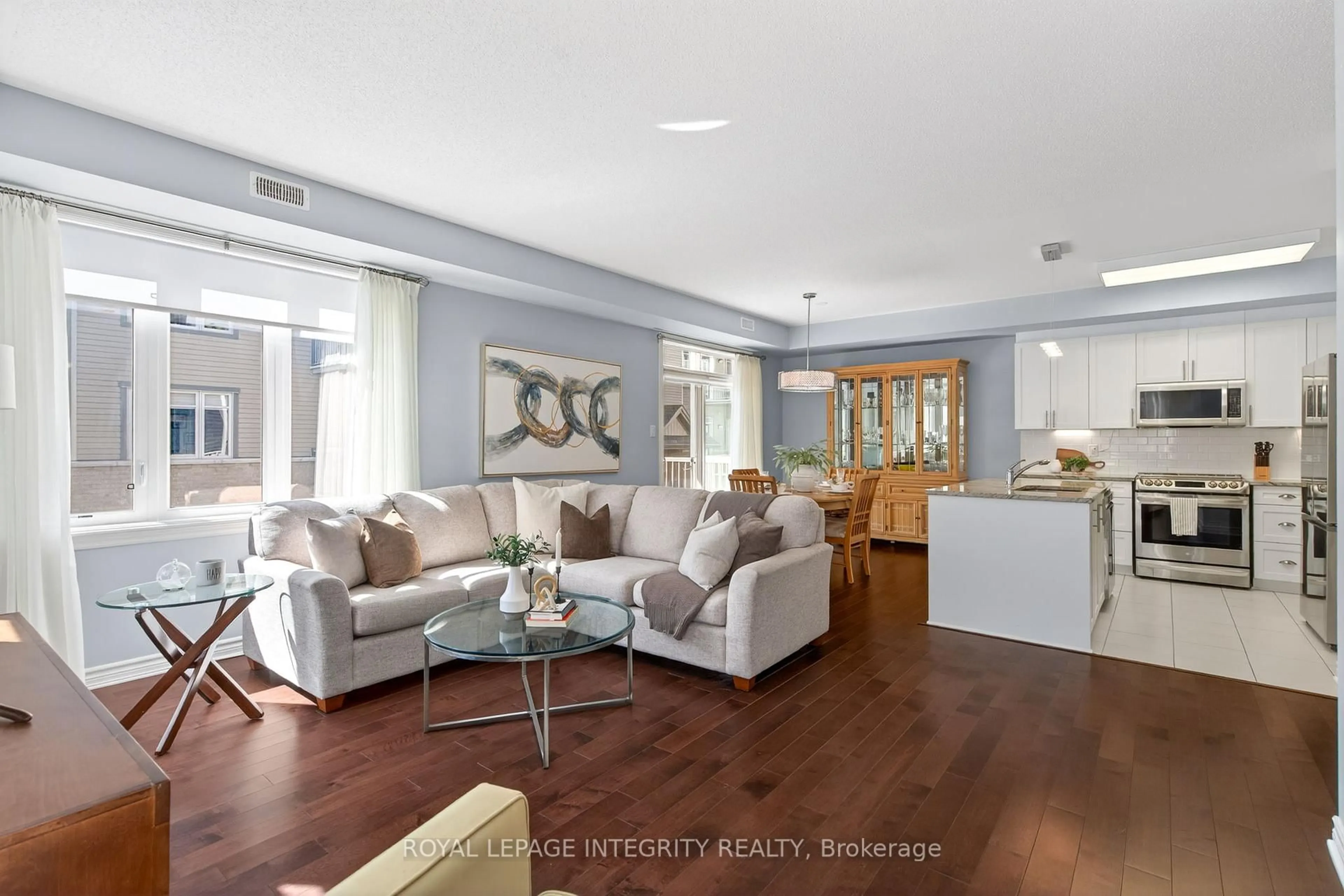 Living room with furniture, unknown for 1007 Beryl Private, Ottawa Ontario K1V 2M4