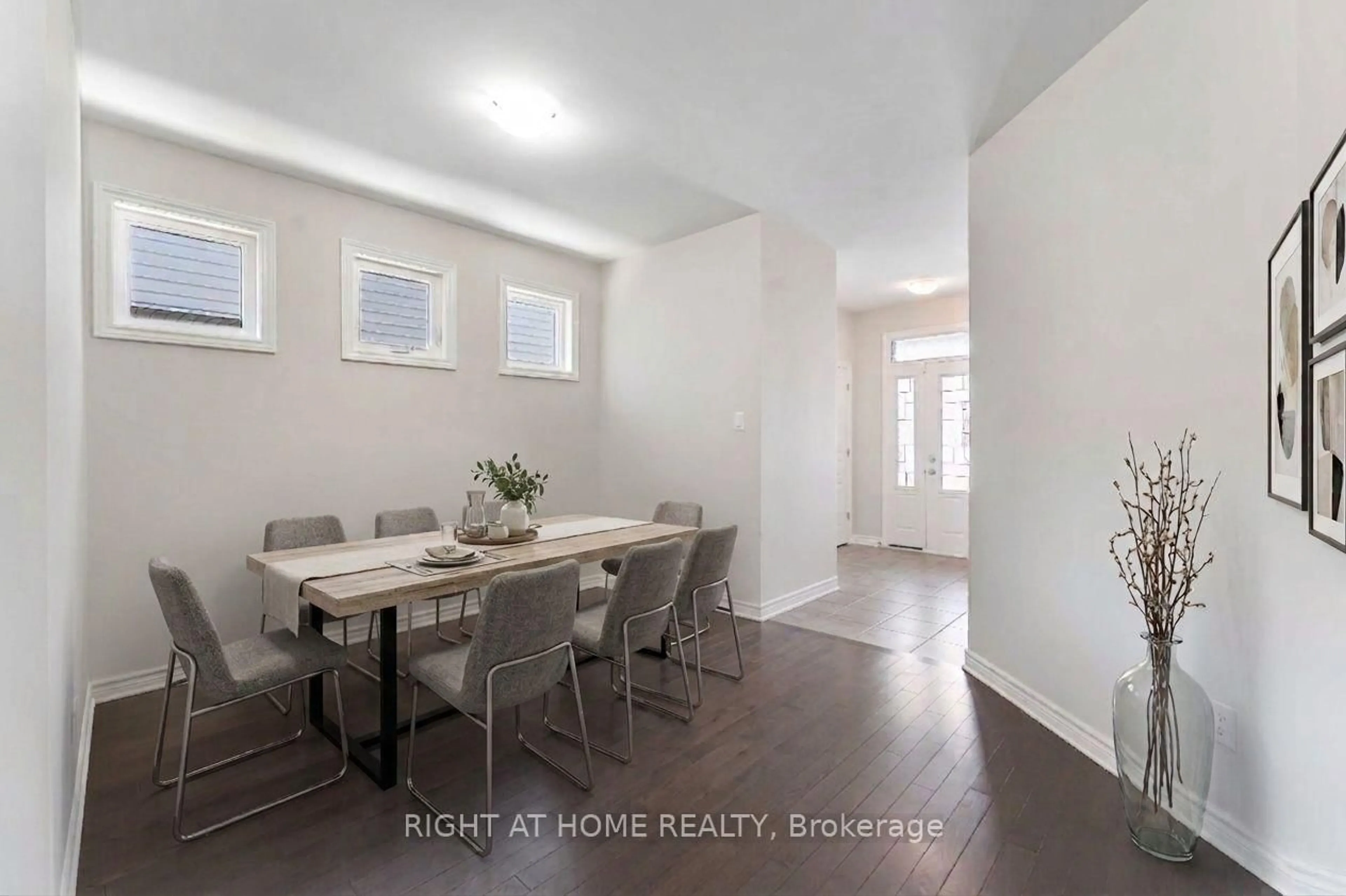 A pic of a room for 658 Parade Dr, Ottawa Ontario K2S 0Z2