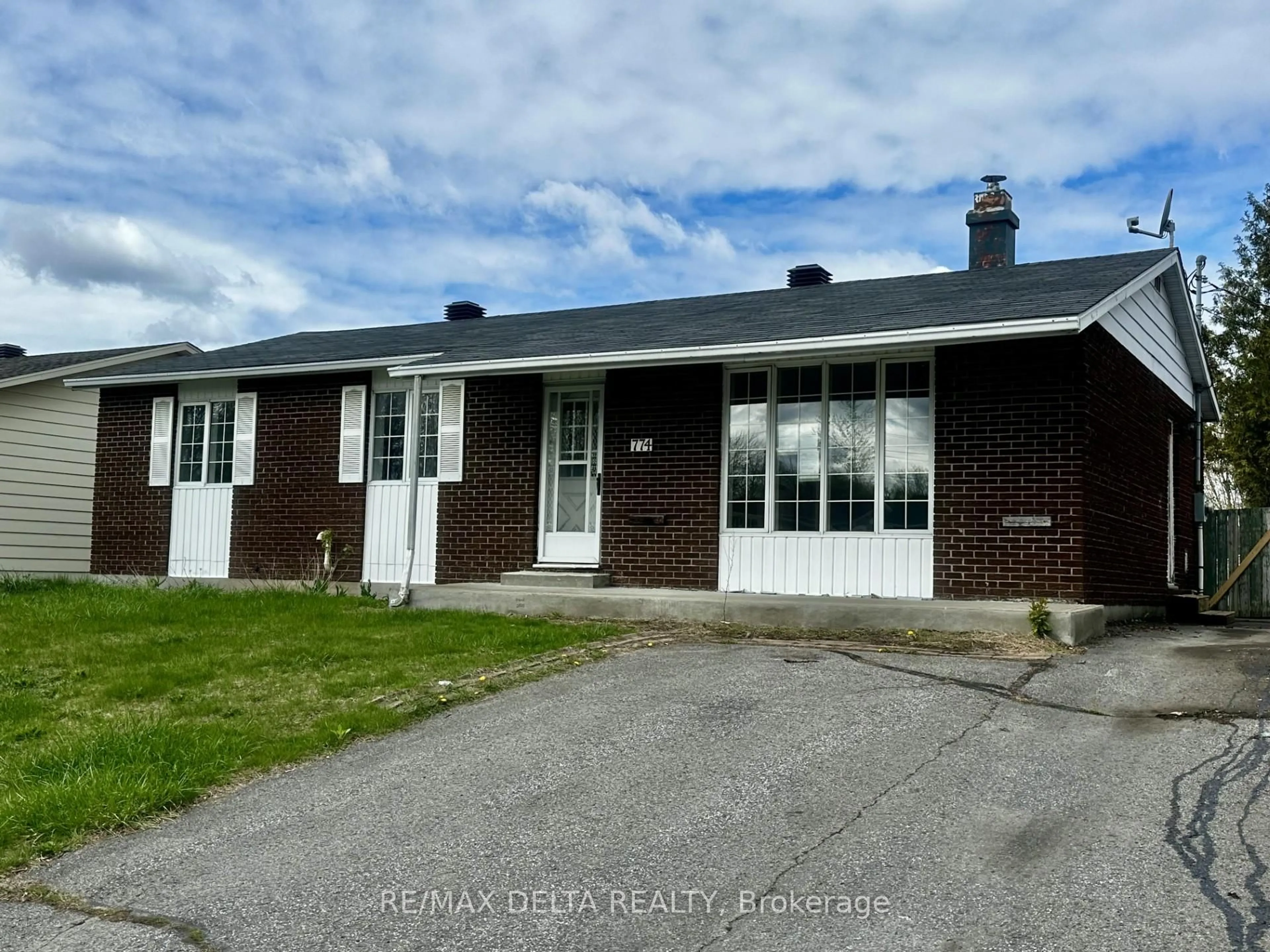 Unknown for 774 Edmond St, Hawkesbury Ontario K6A 3C1