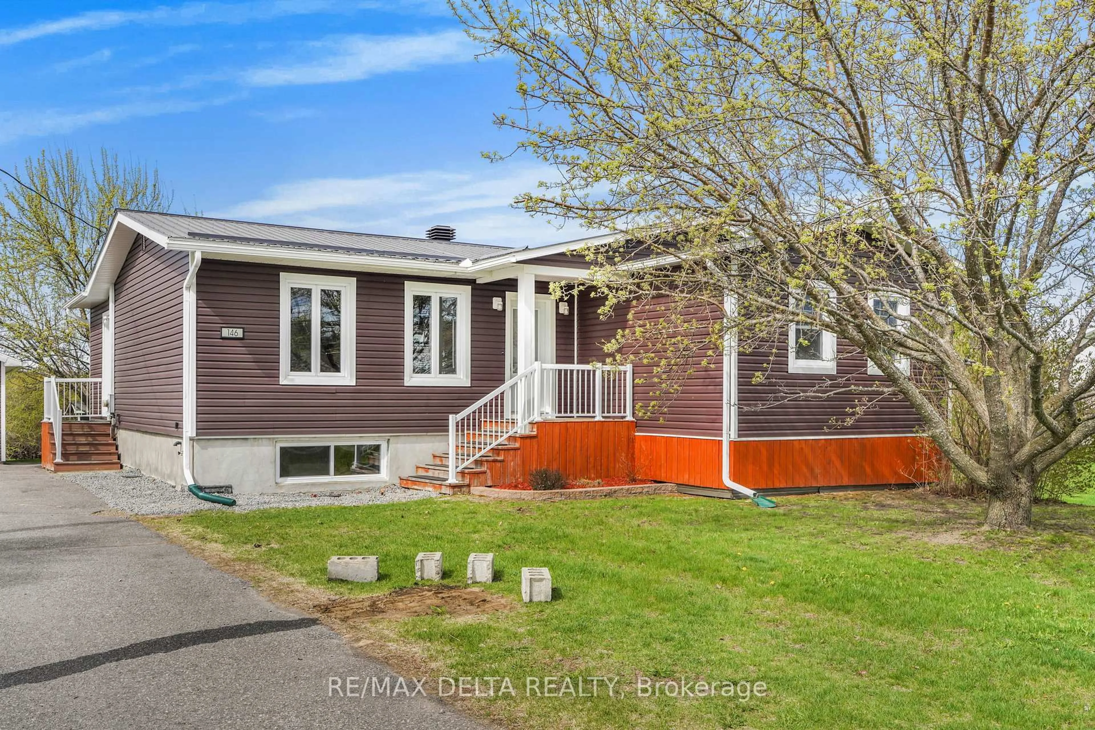 Home with brick exterior material, street for 146 Jessop's Falls Rd, Alfred and Plantagenet Ontario K0B 1L0