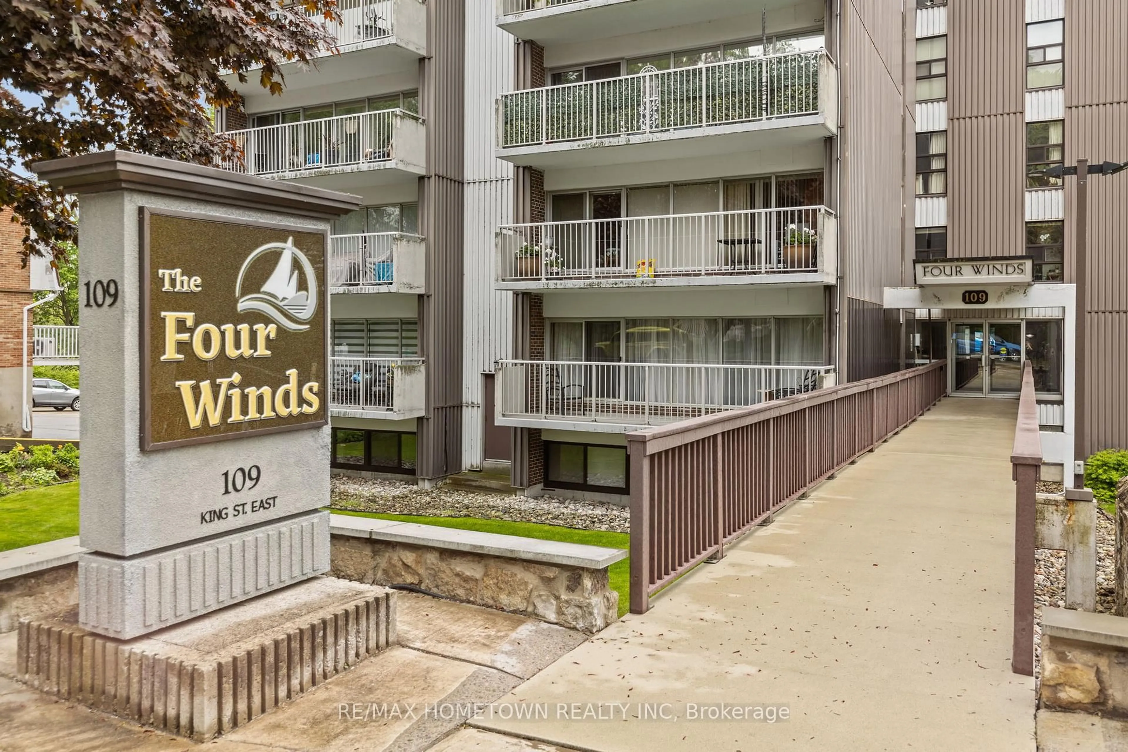 Unknown for 109 King St #806, Brockville Ontario K6V 1B8