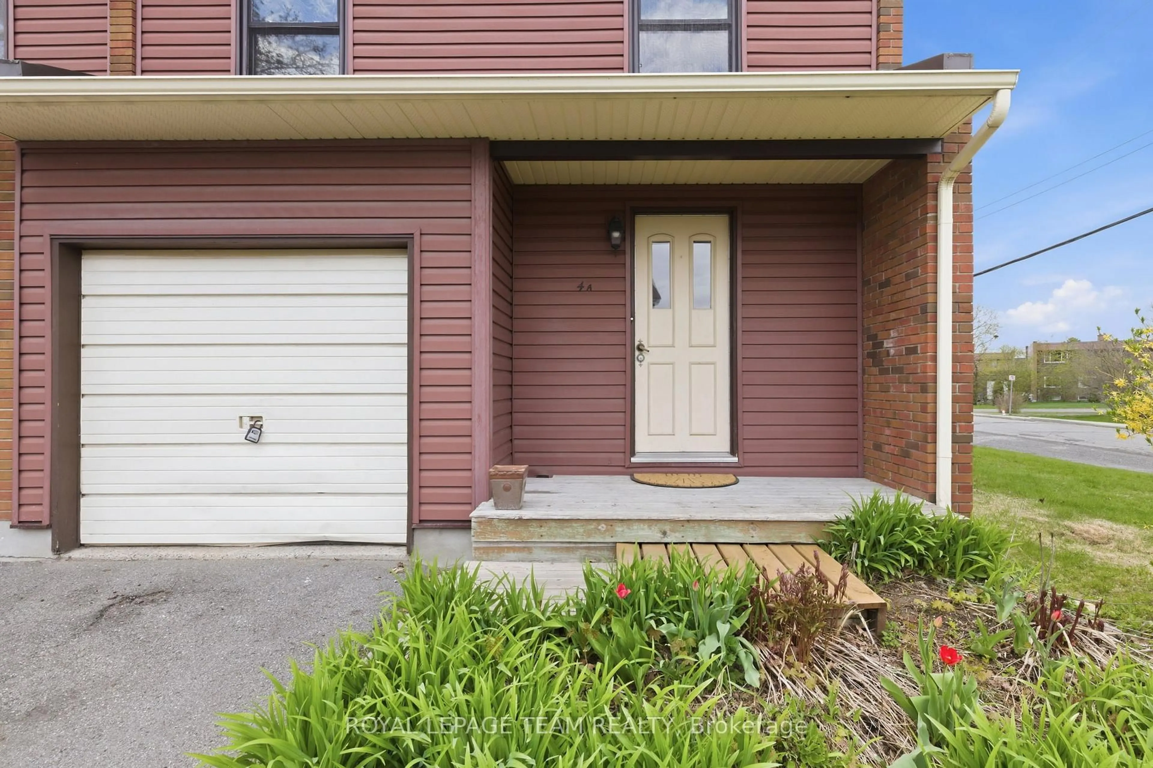 Unknown for 4 Arnold Dr #66, Ottawa Ontario K2H 6V9