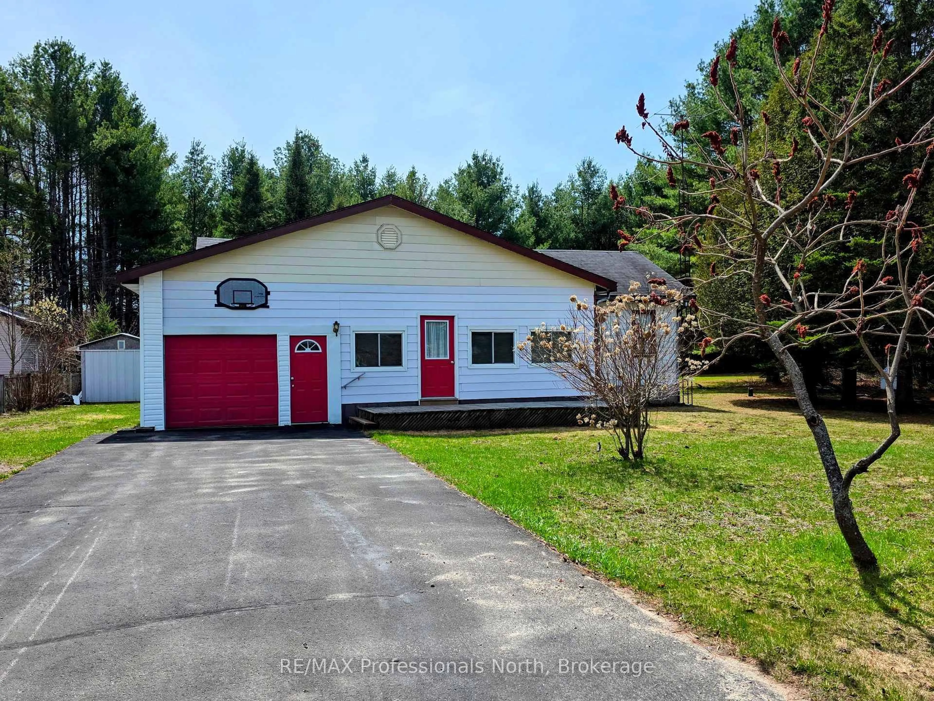 Unknown for 1037 West Rd, Minden Hills Ontario K0M 1S0