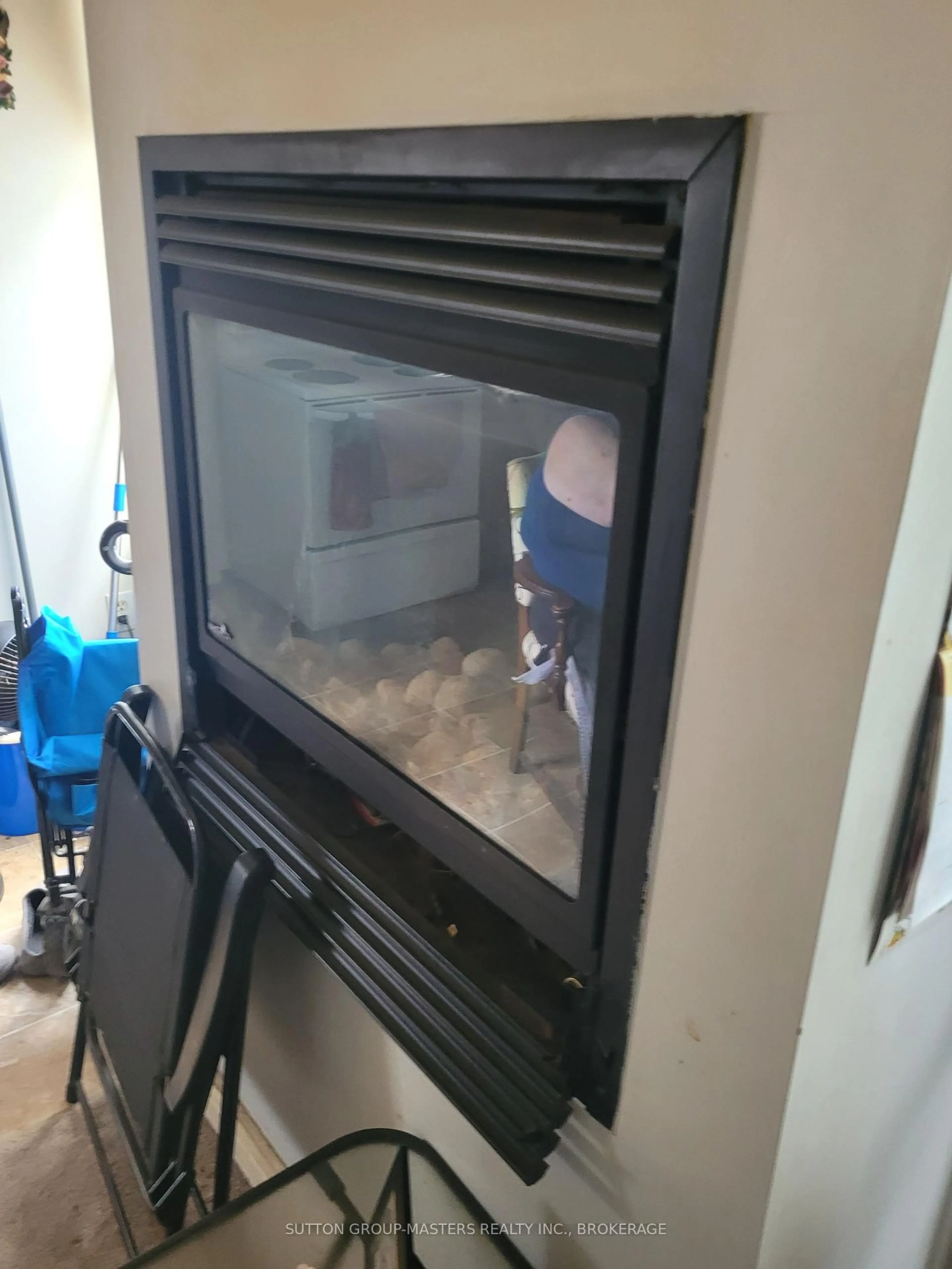 A pic of a room for 688 Montreal St, Kingston Ontario K7K 3J4