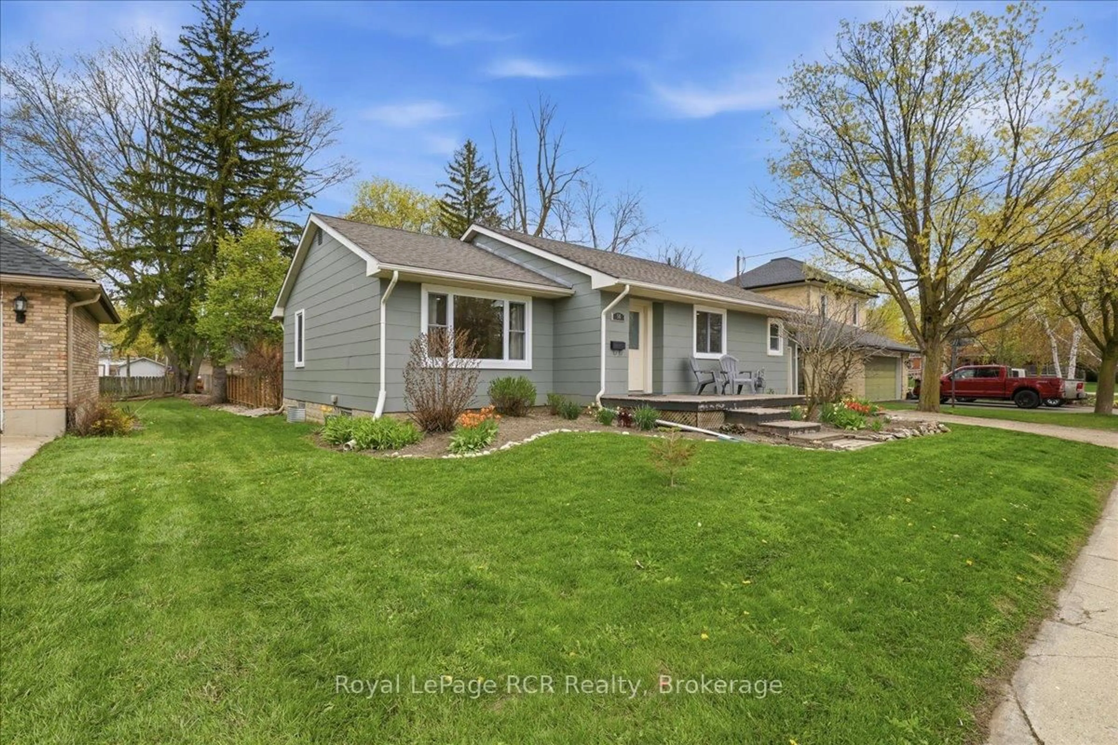 Home with vinyl exterior material, street for 56 John St, Minto Ontario N0G 1Z0