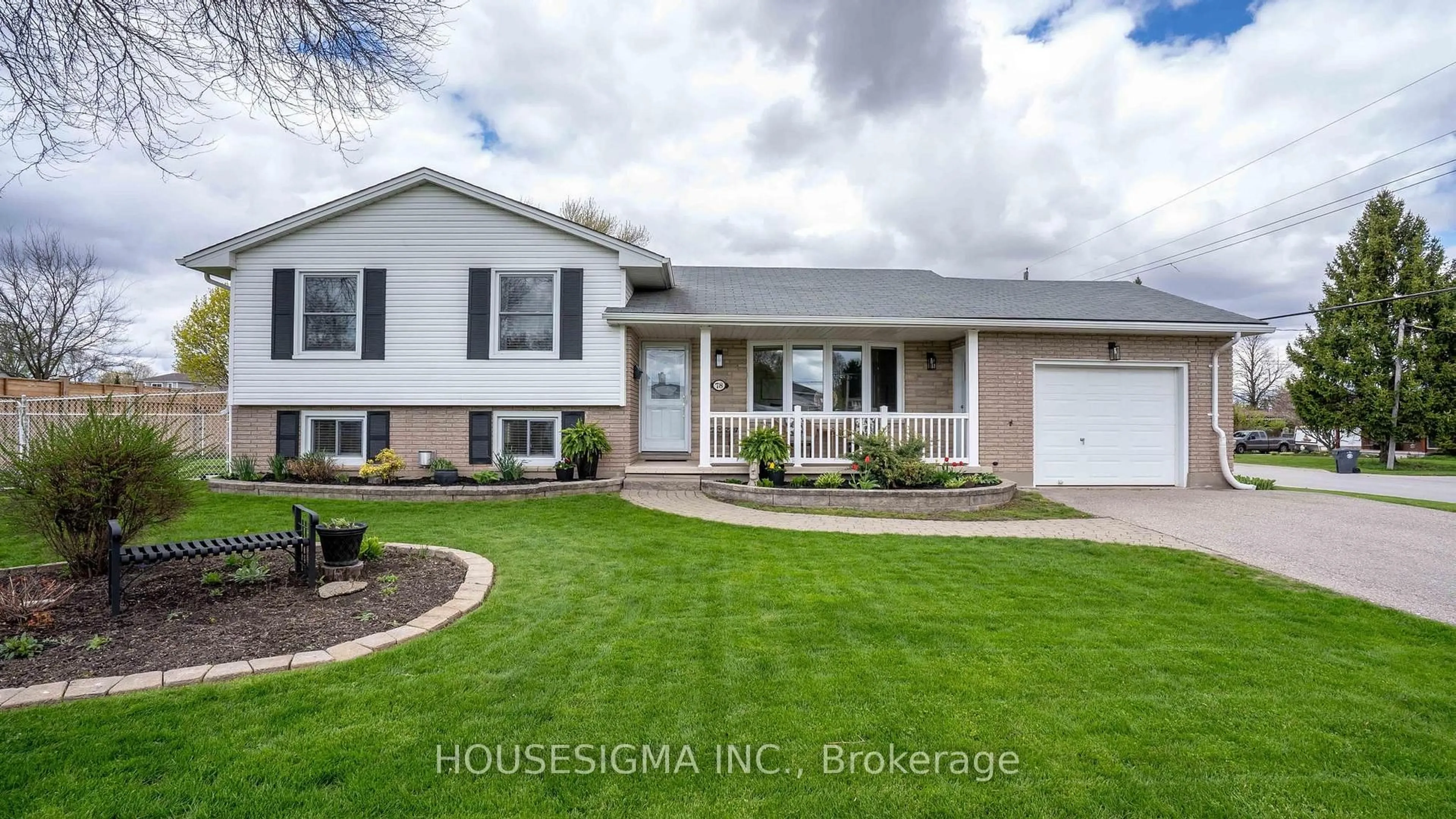 Home with vinyl exterior material, street for 78 Peter St, Central Elgin Ontario N5R 5A8