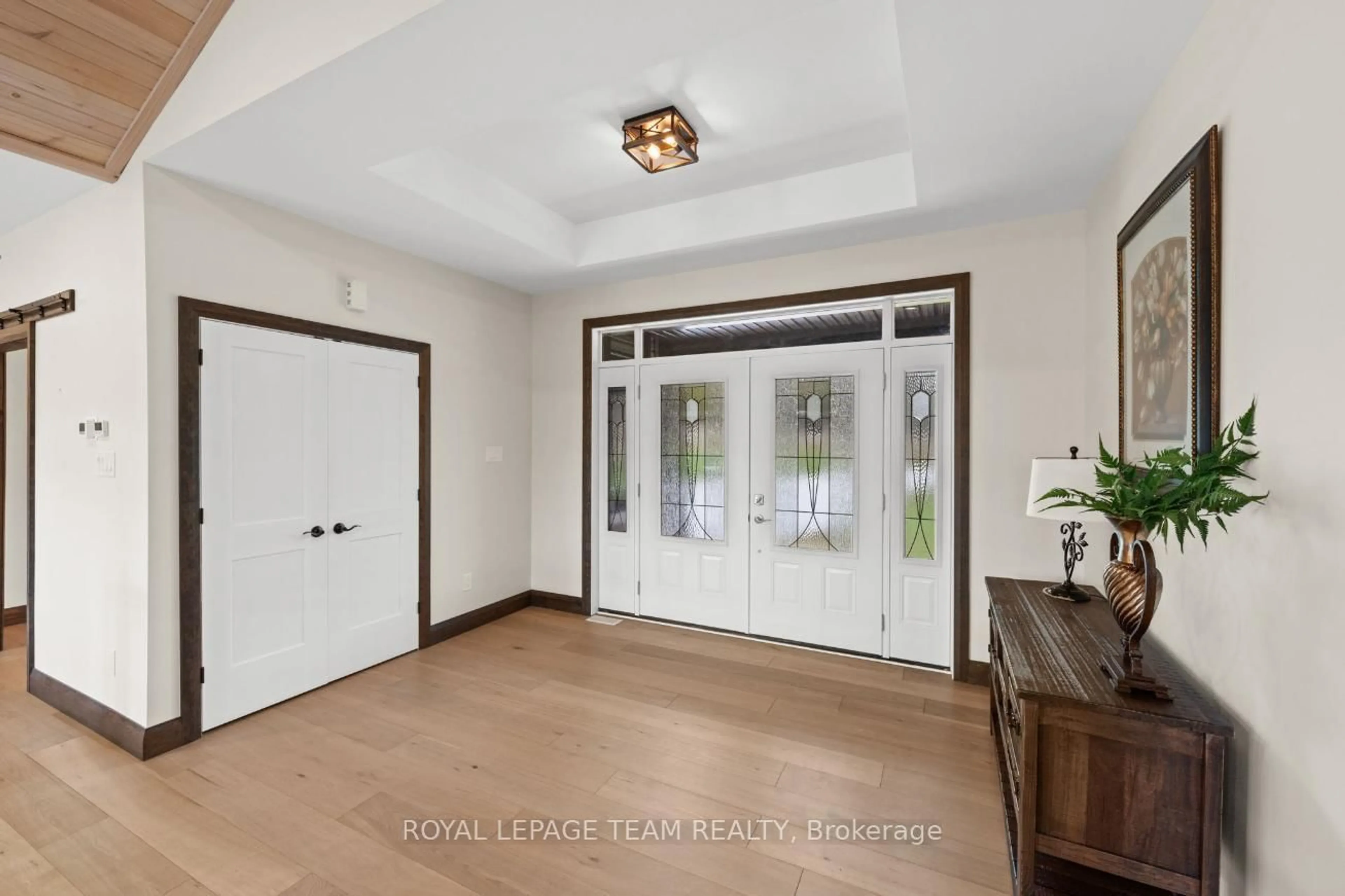 Indoor entryway for 181 Markle Rd, Lanark Ontario K0G 1K0
