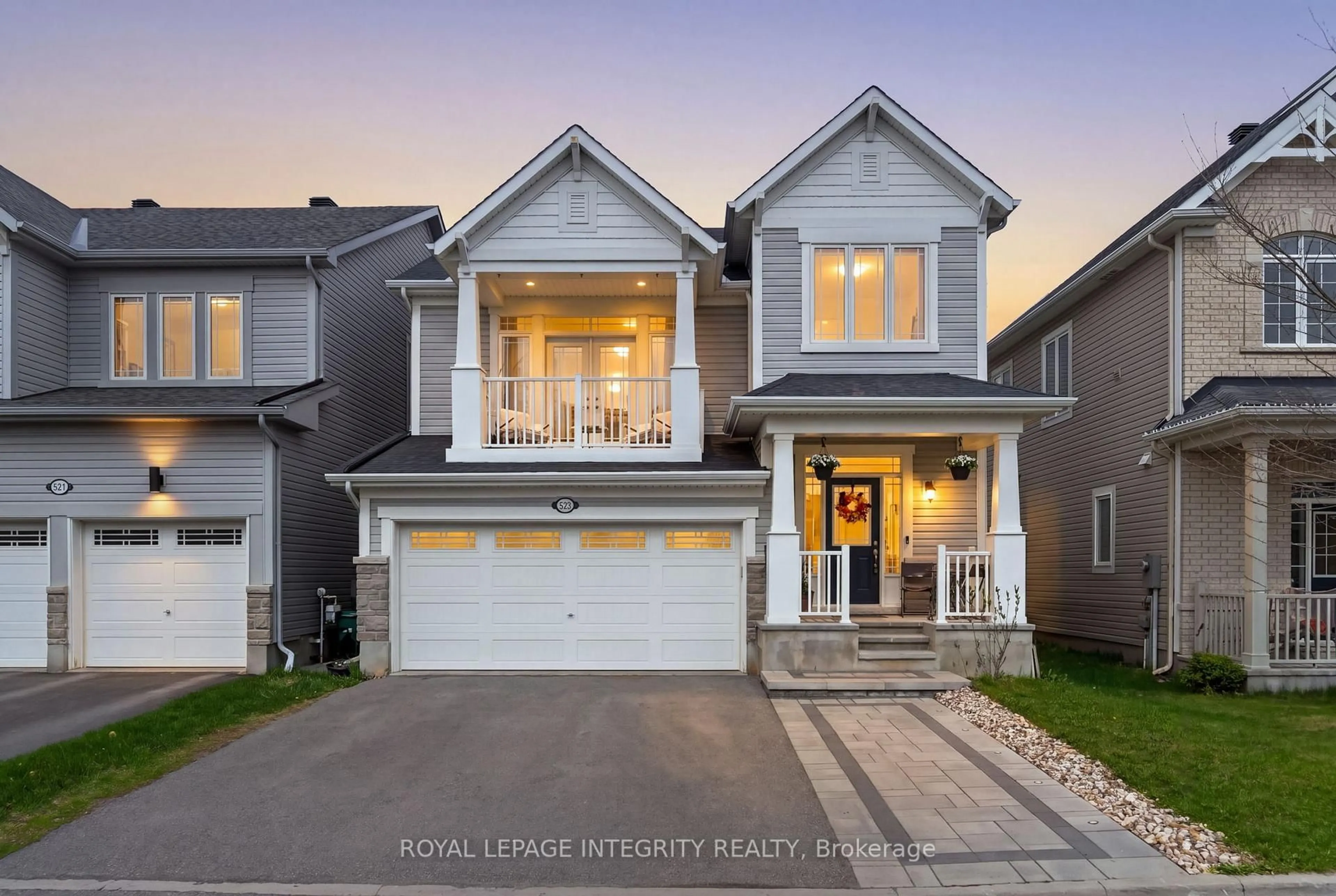 Home with vinyl exterior material, street for 523 Hawkbirch St, Ottawa Ontario K2M 0K3