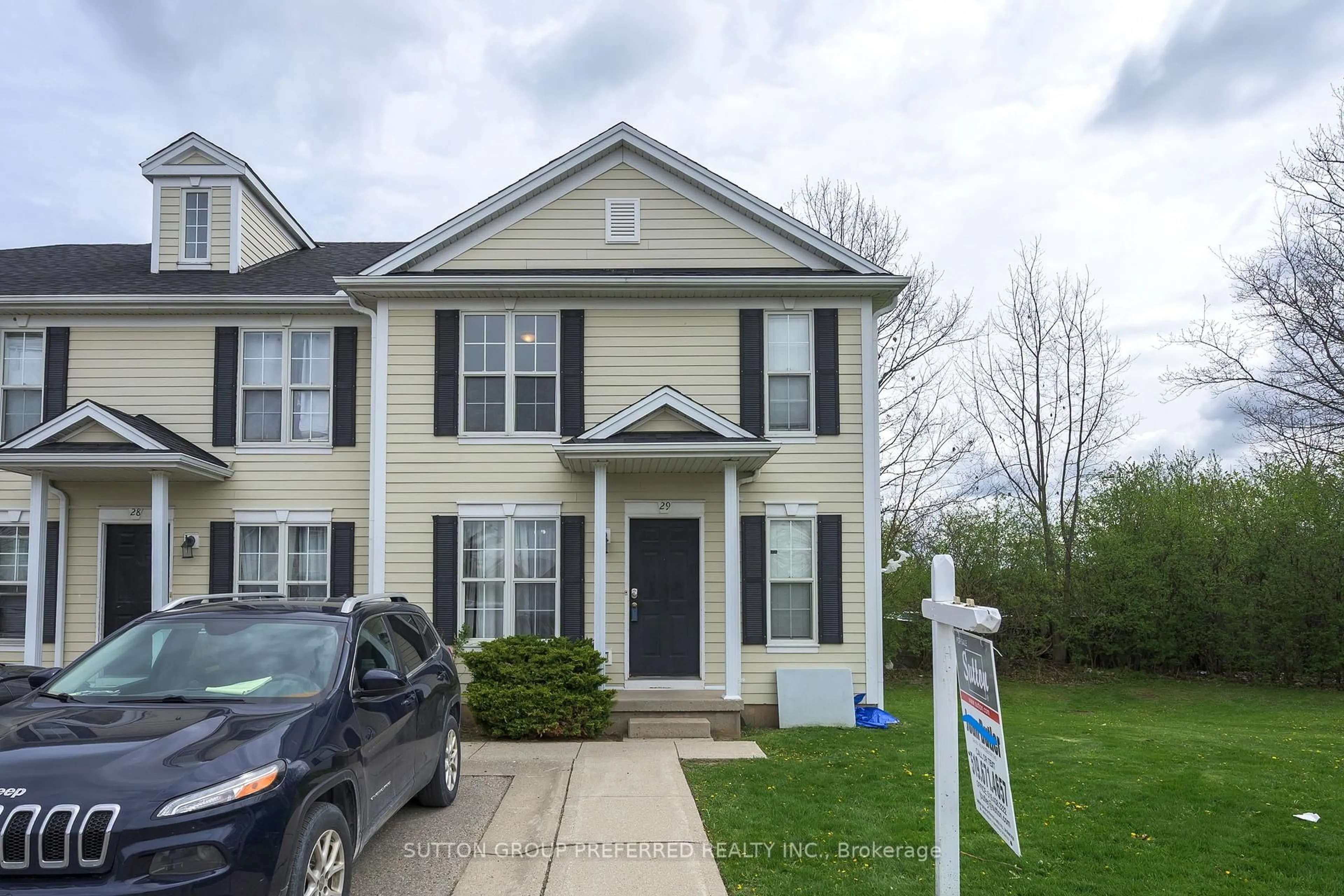 Home with vinyl exterior material, street for 600 Sarnia Rd #29, London North Ontario N6G 5M5