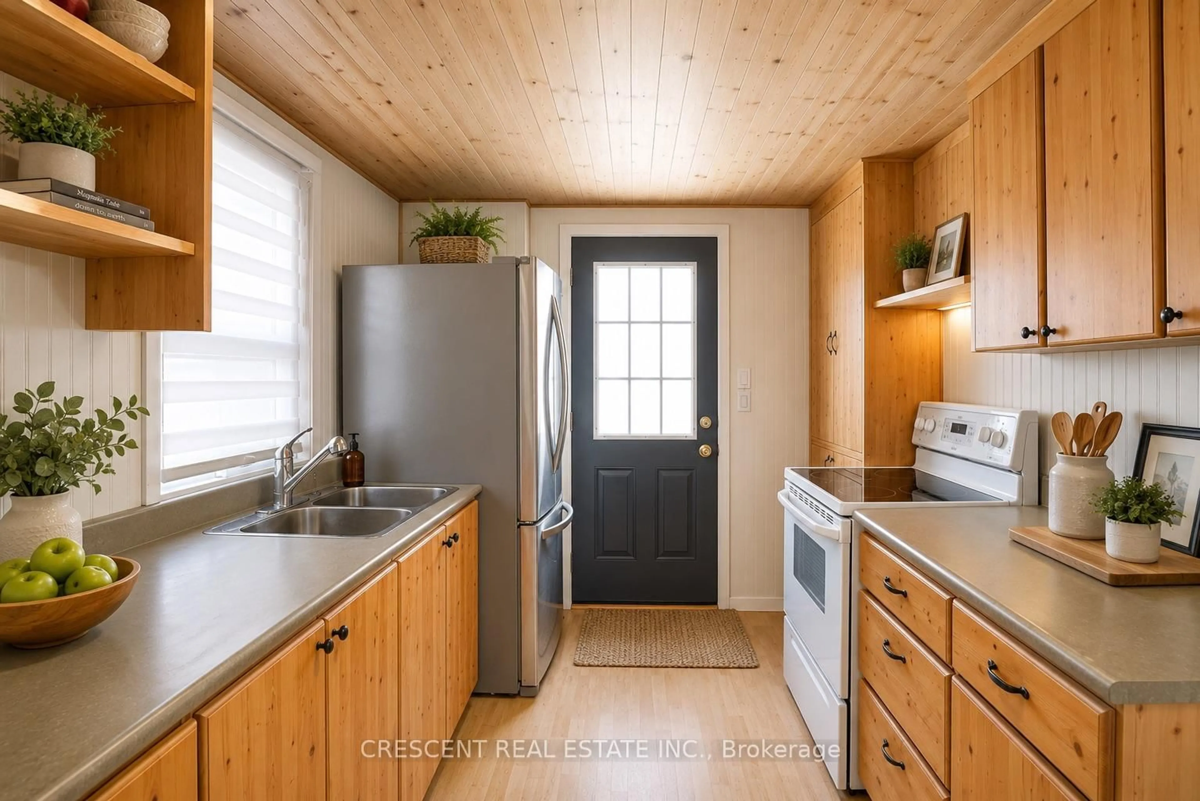 Standard kitchen, wood/laminate floor for 241 Avery Point Rd, Kawartha Lakes Ontario L0K 1W0