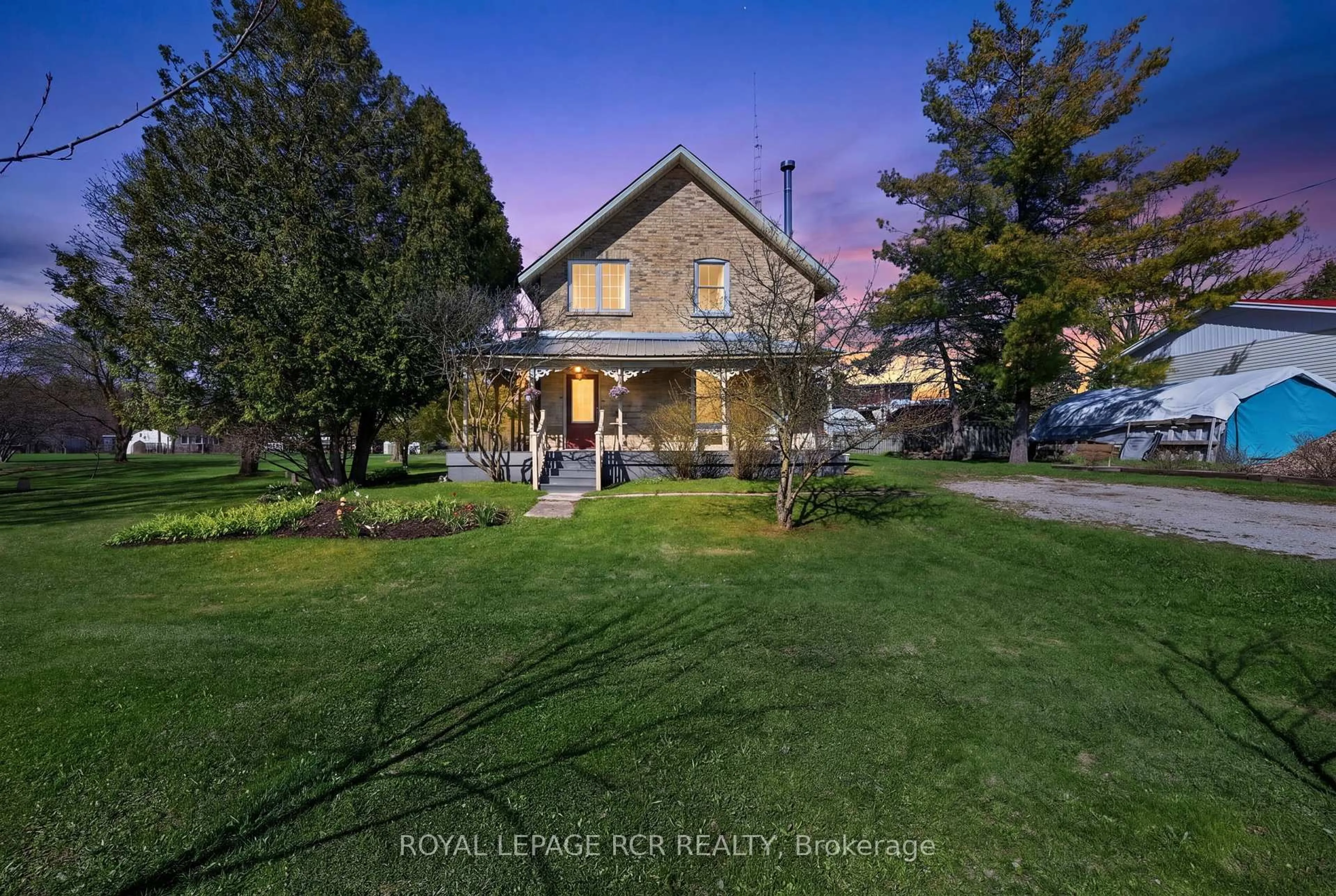 A pic from outside/outdoor area/front of a property/back of a property/a pic from drone, street for 077597 7th Line, Melancthon Ontario L9V 2B6