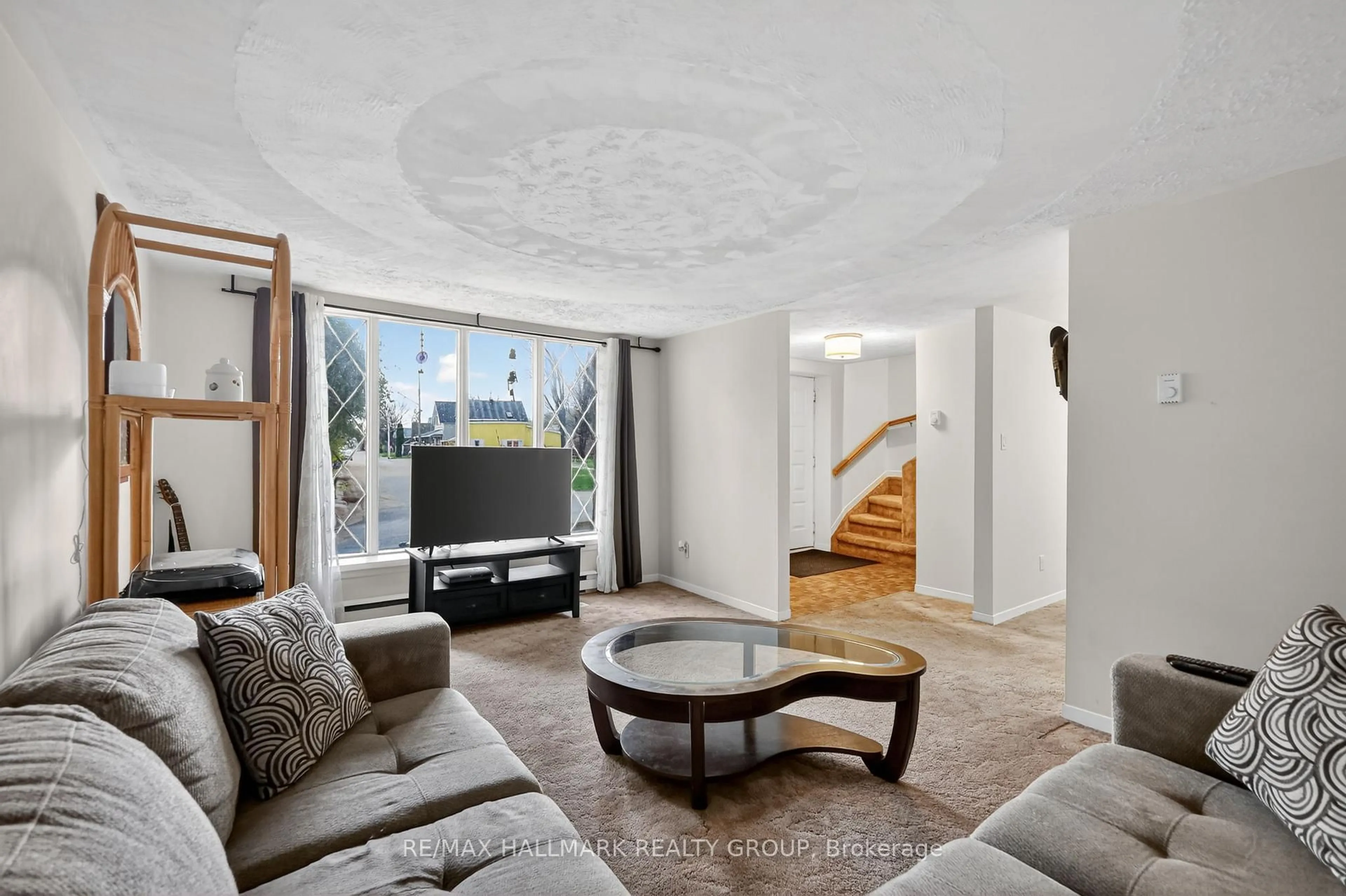 Living room with furniture, unknown for 30 Findlay St, Braeside Ontario K0A 1G0