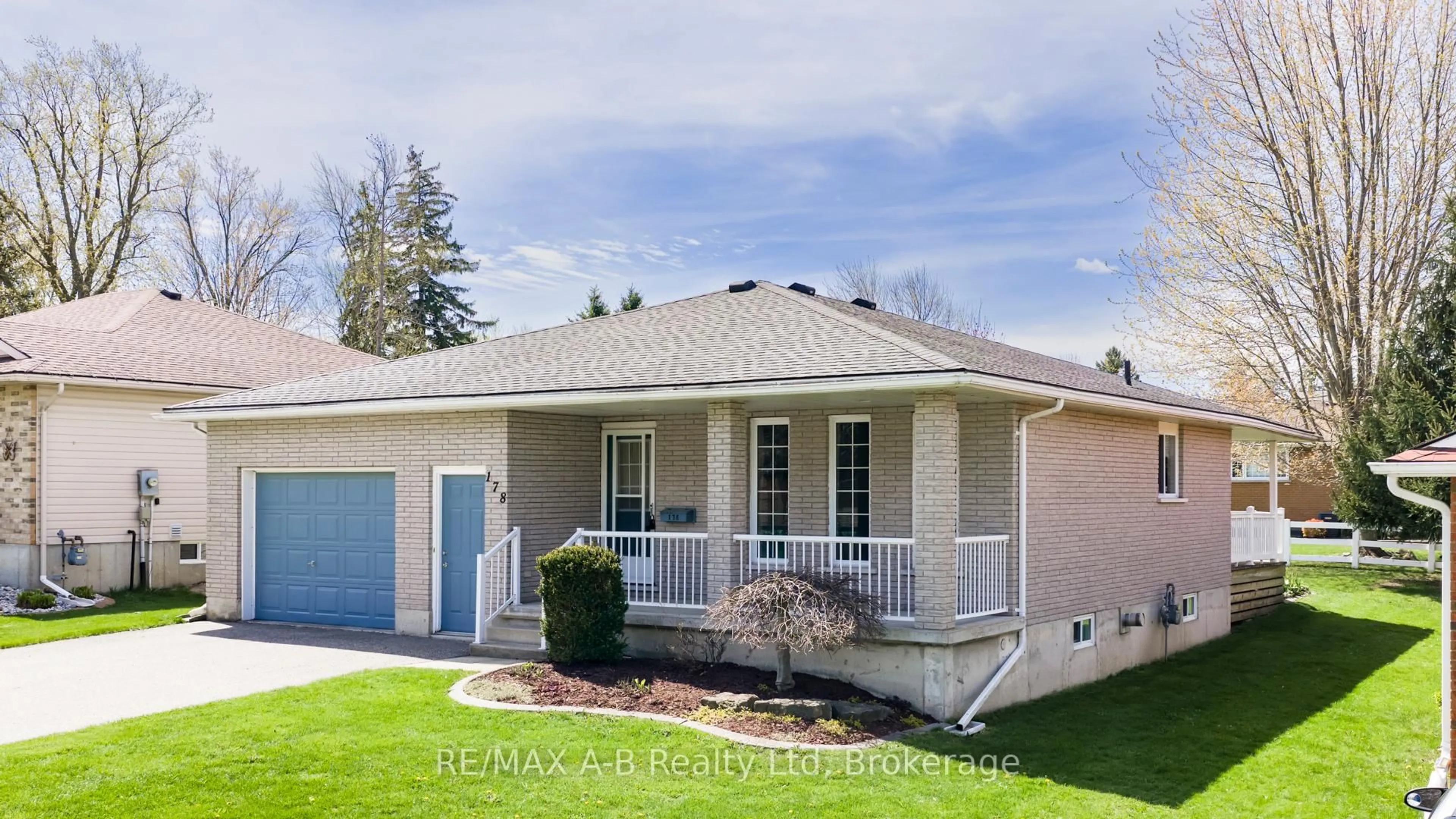 Home with vinyl exterior material, street for 178 Toronto St, West Perth Ontario N0K 1N0