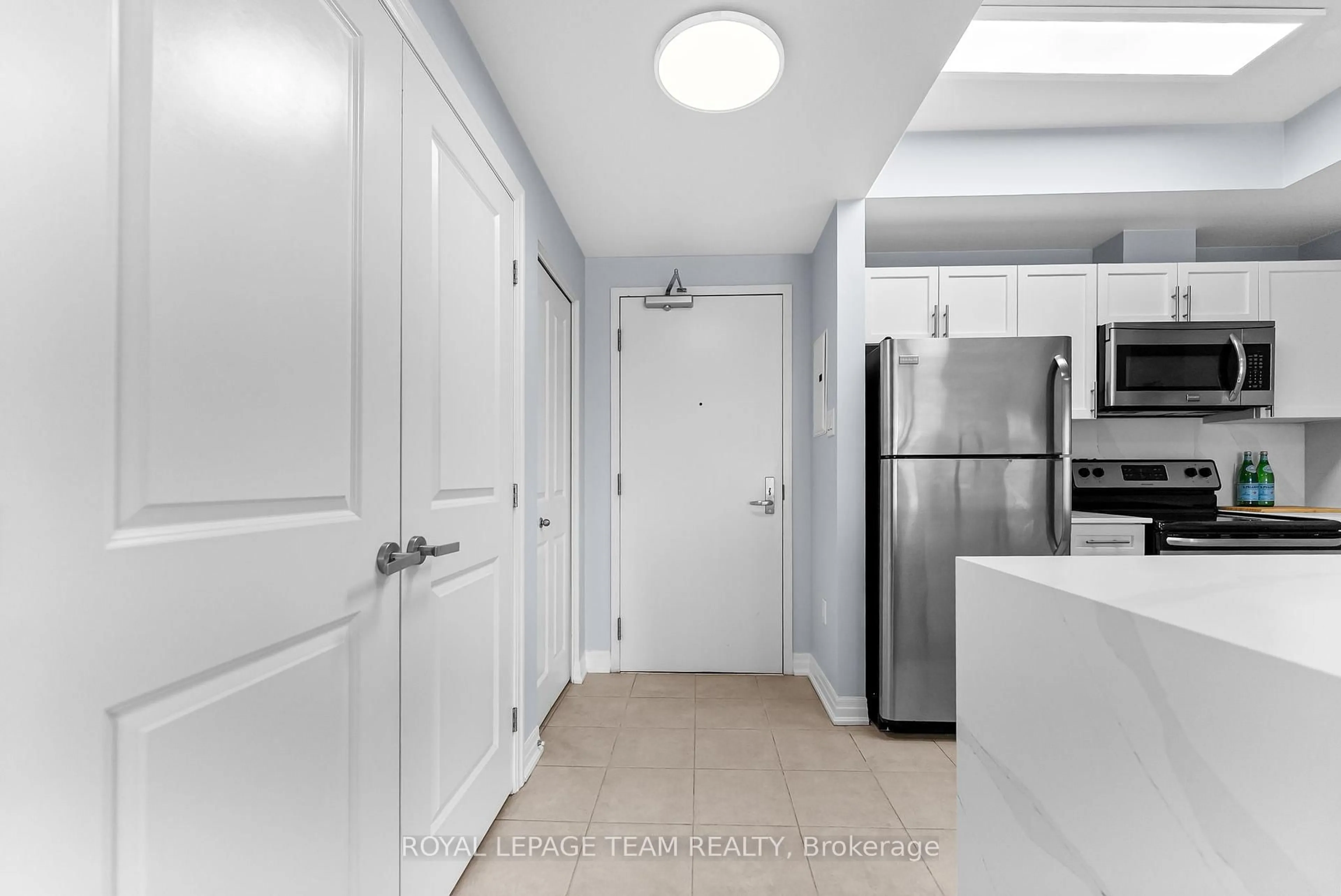 Unknown for 90 Landry St #1103, Ottawa Ontario K1L 0A9