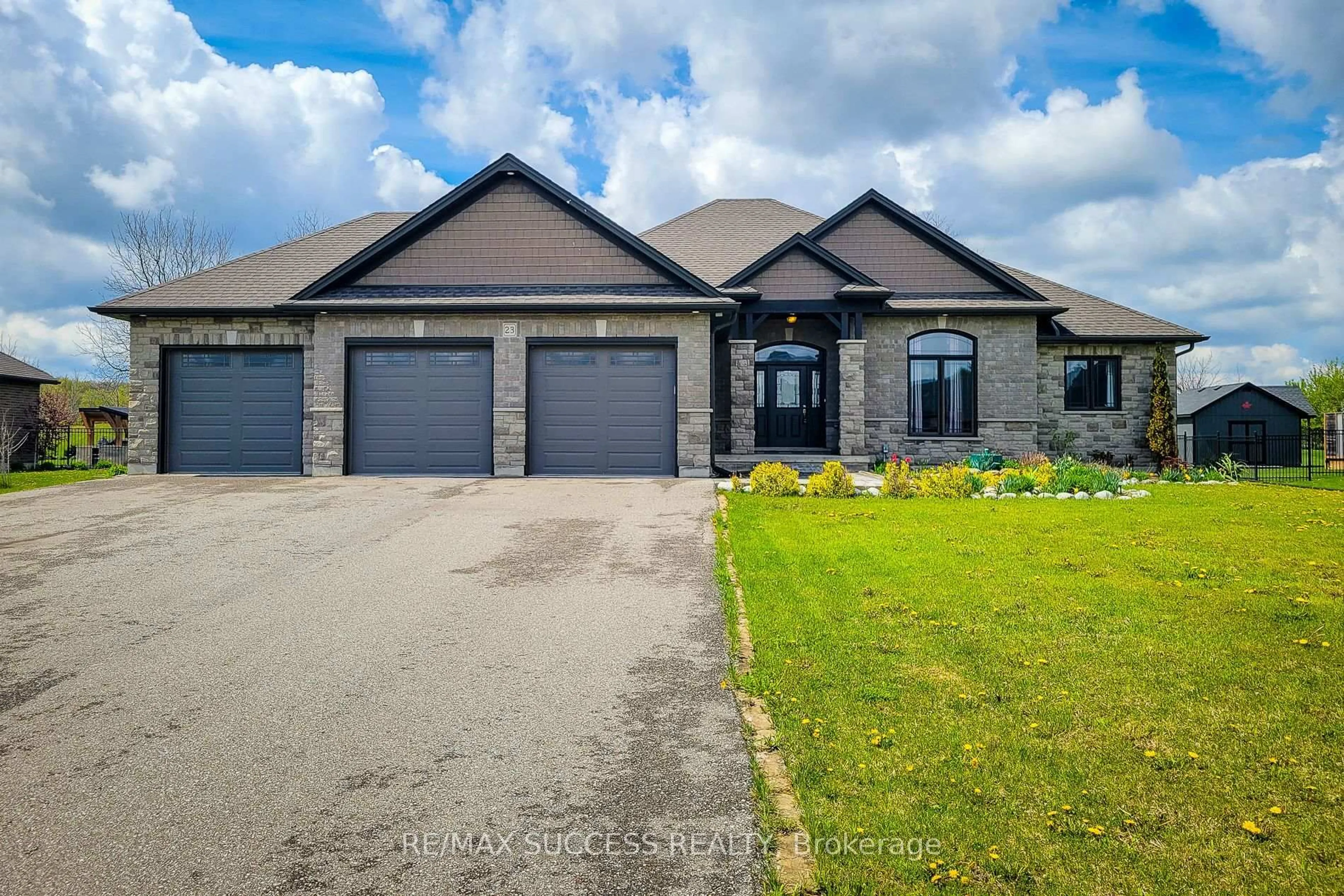 Unknown for 23 Tedley Blvd, Brantford Ontario N3T 0E3