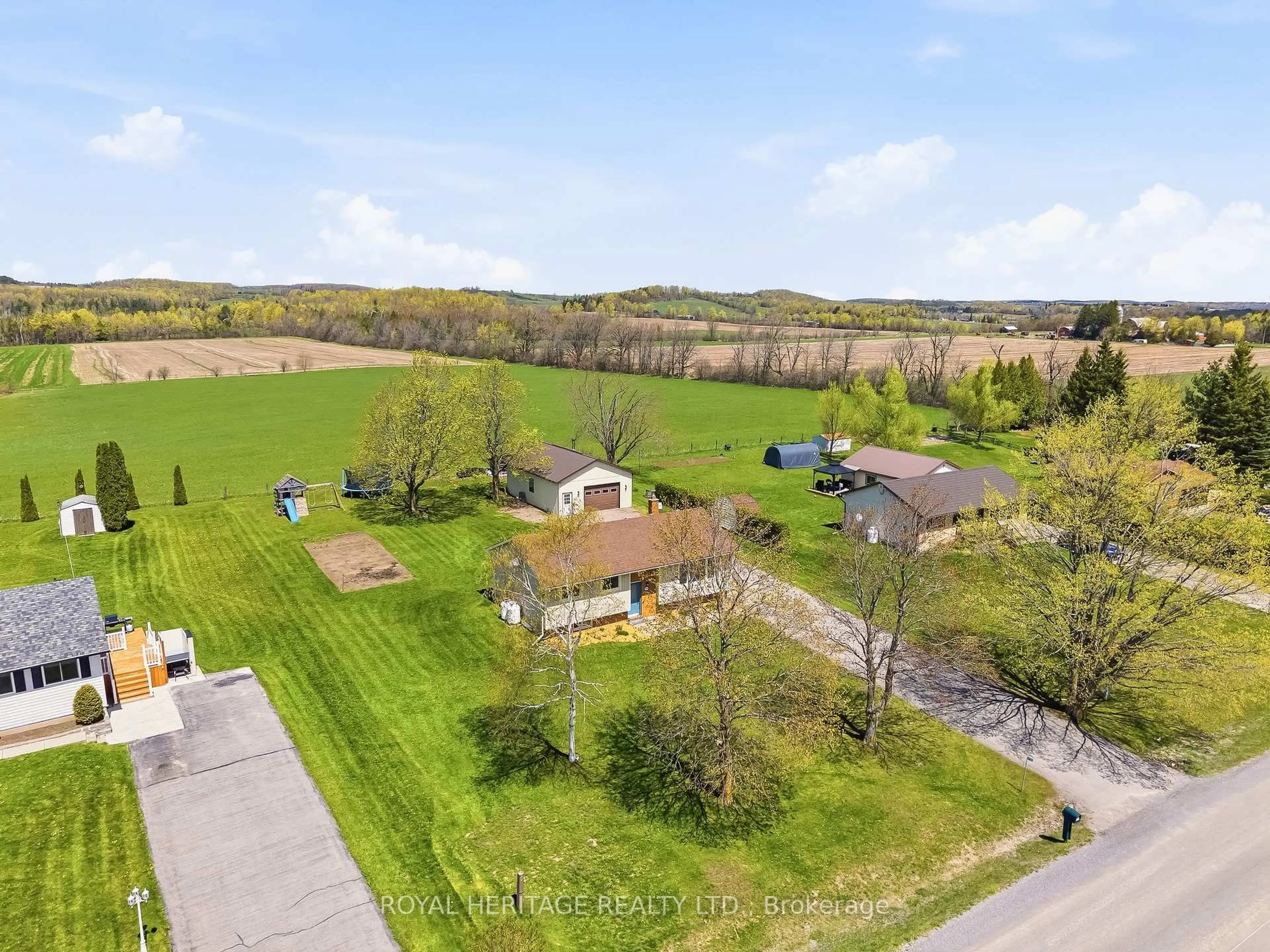 A pic from outside/outdoor area/front of a property/back of a property/a pic from drone, unknown for 756 Wilson Line, Cavan Monaghan Ontario L0A 1C0