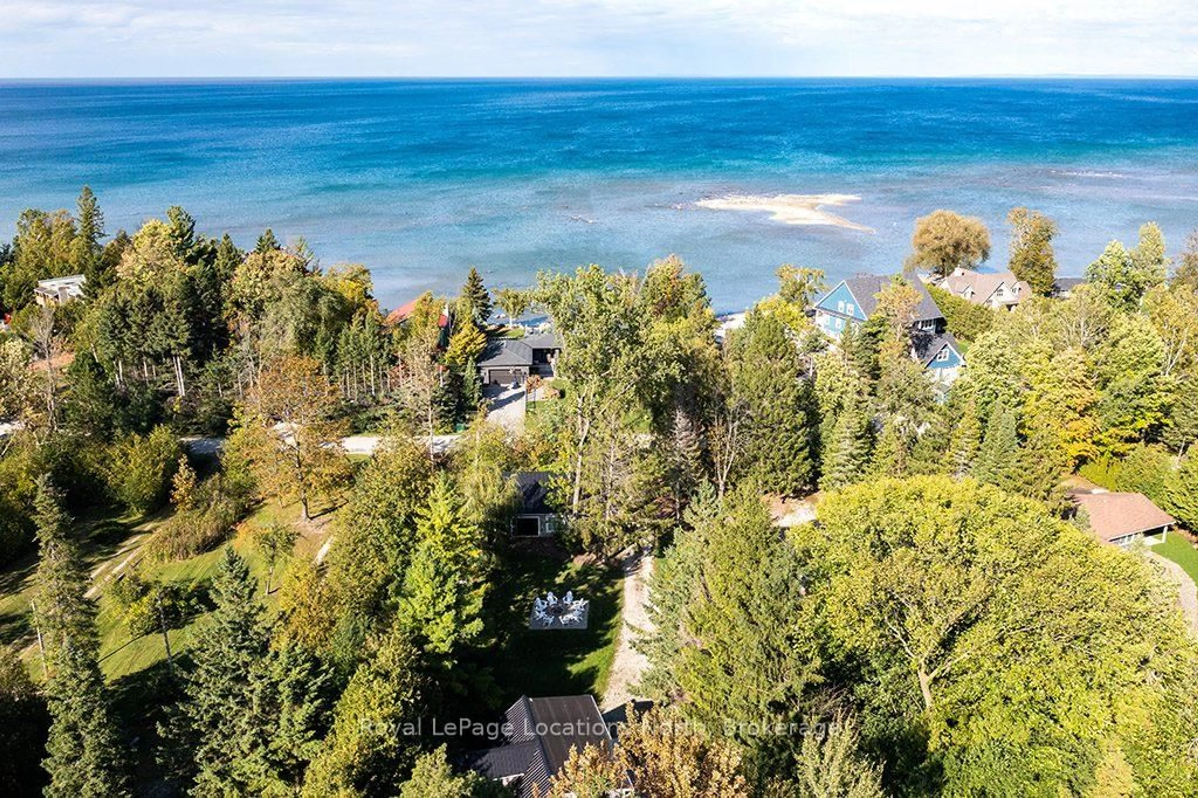 A pic from outside/outdoor area/front of a property/back of a property/a pic from drone, water/lake/river/ocean view for 128 TESKEY Dr, Blue Mountains Ontario N0H 1J0