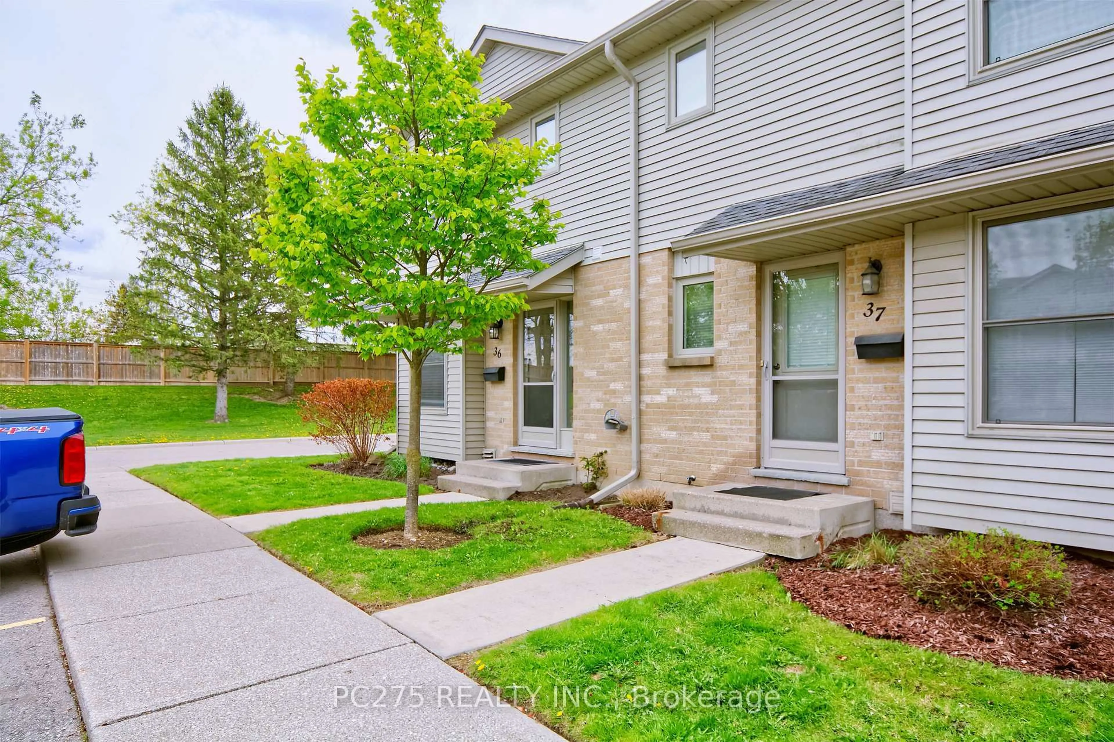 Unknown for 141 Condor Crt #36, London East Ontario N5W 6A1