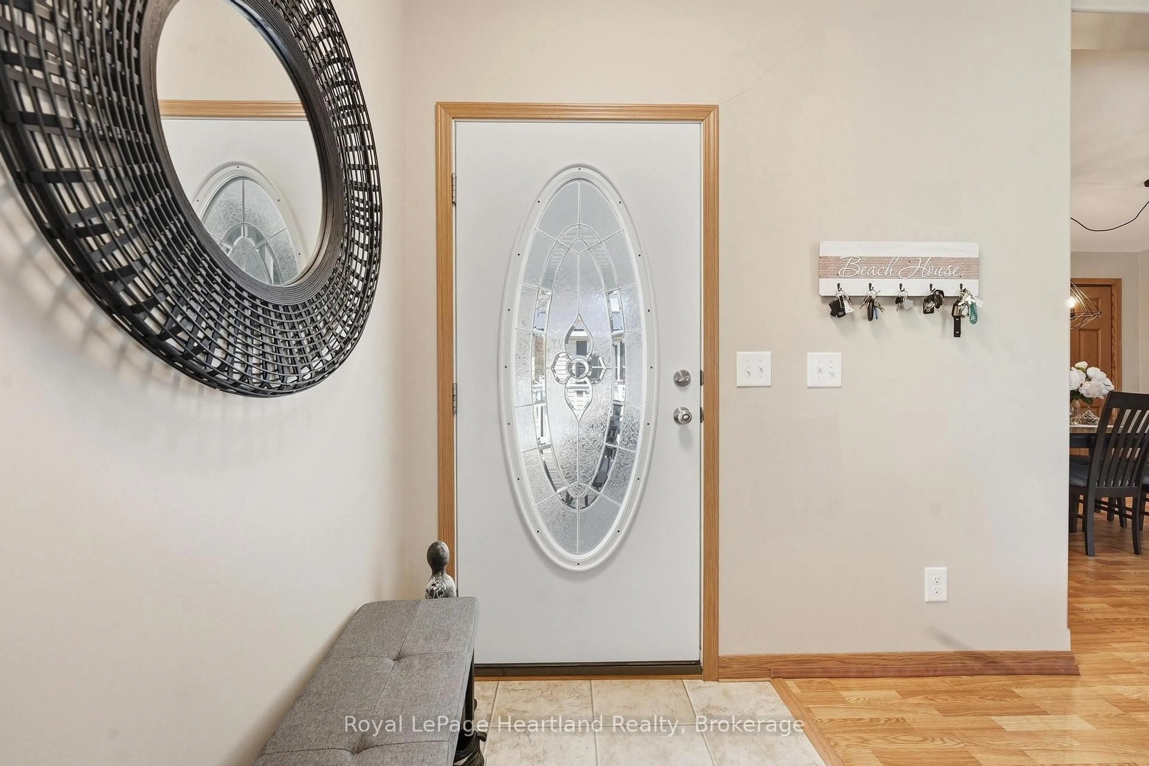 Indoor entryway for 12 CHEROKEE Lane, Ashfield-Colborne-Wawanosh Ontario N7A 3Y2