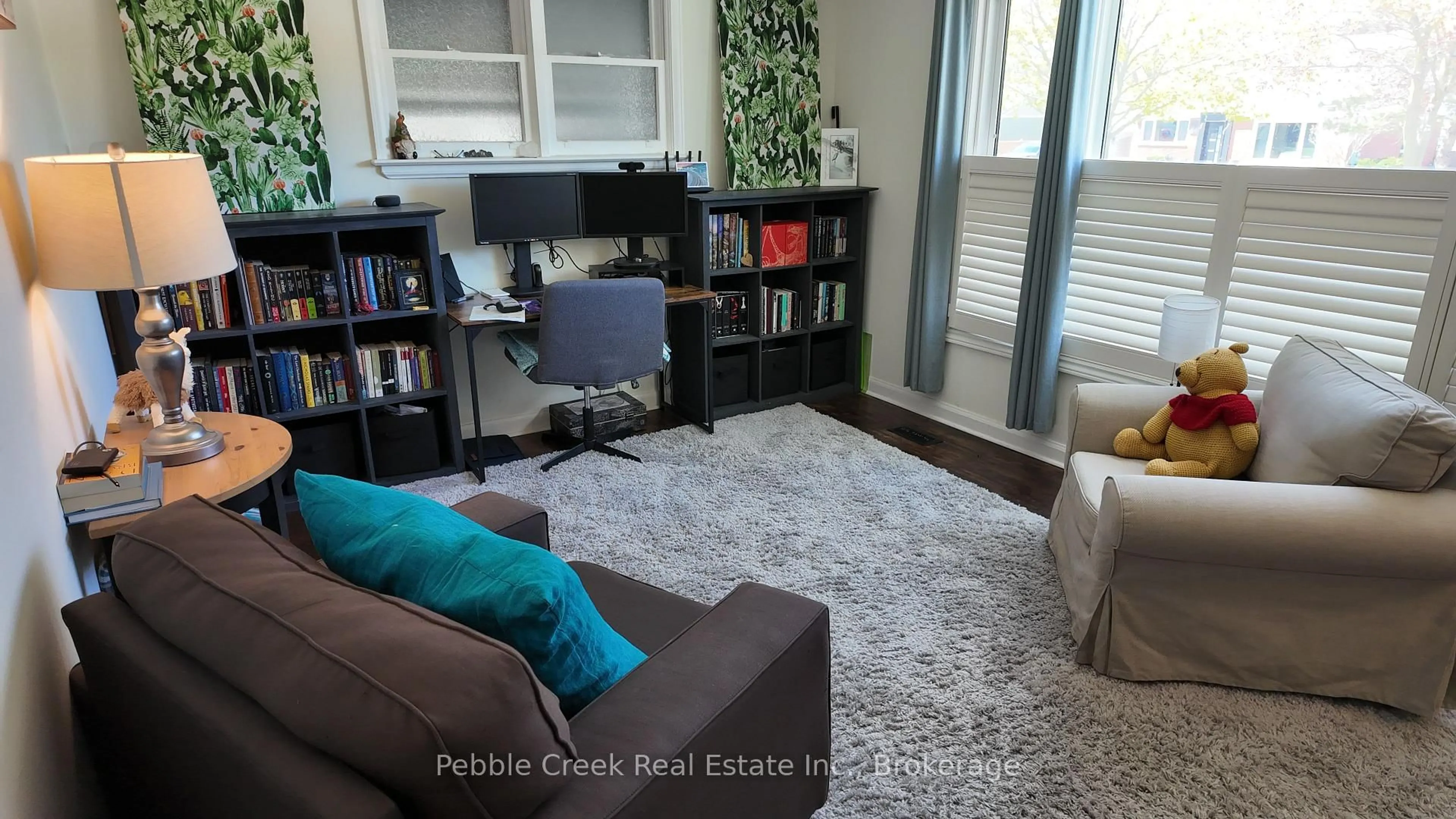 Living room with furniture, unknown for 145 Elizabeth St, Goderich Ontario N7A 3T7