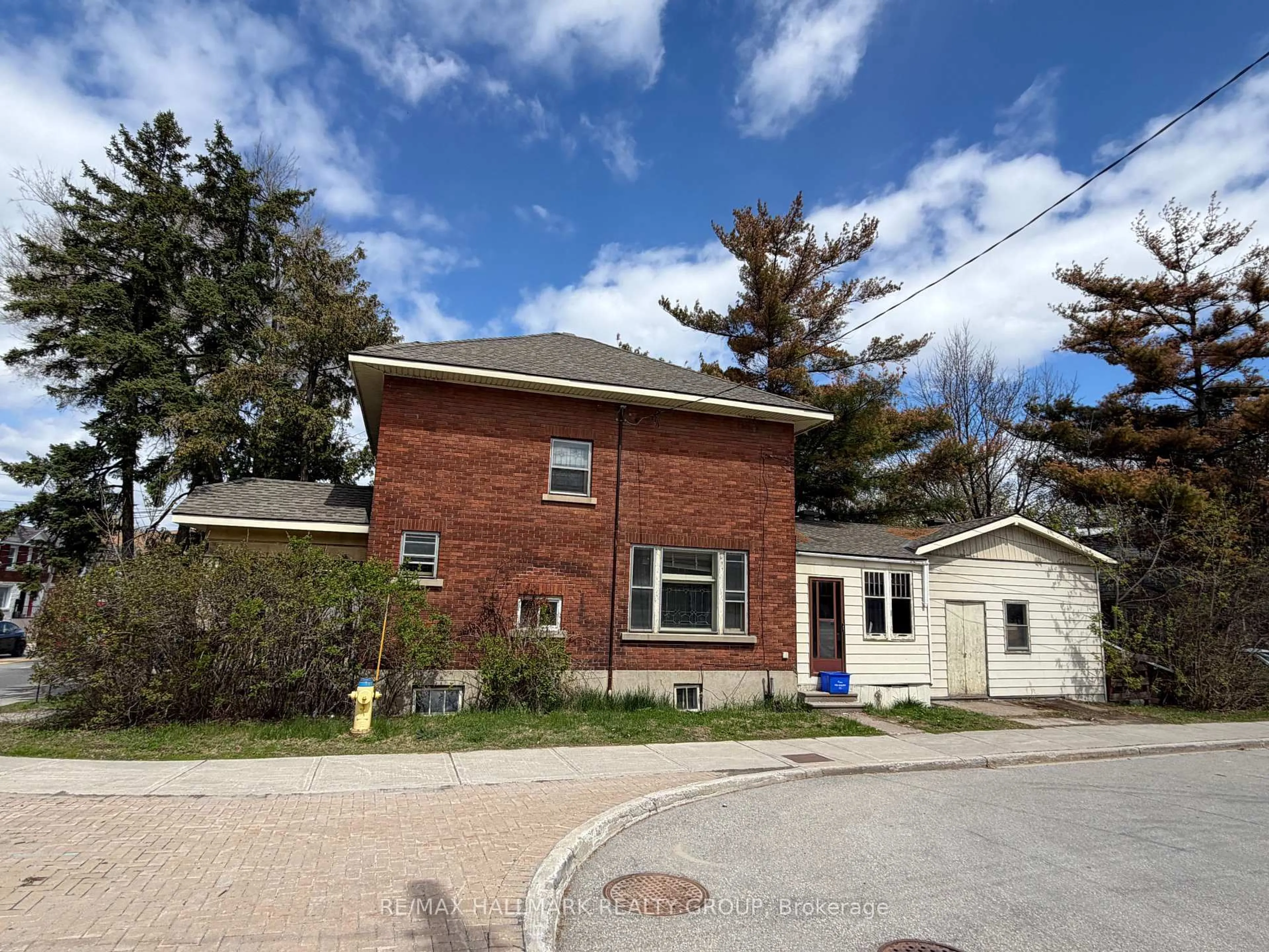Home with brick exterior material, street for 491 Parkdale Ave, Ottawa Ontario K1Y 1H7