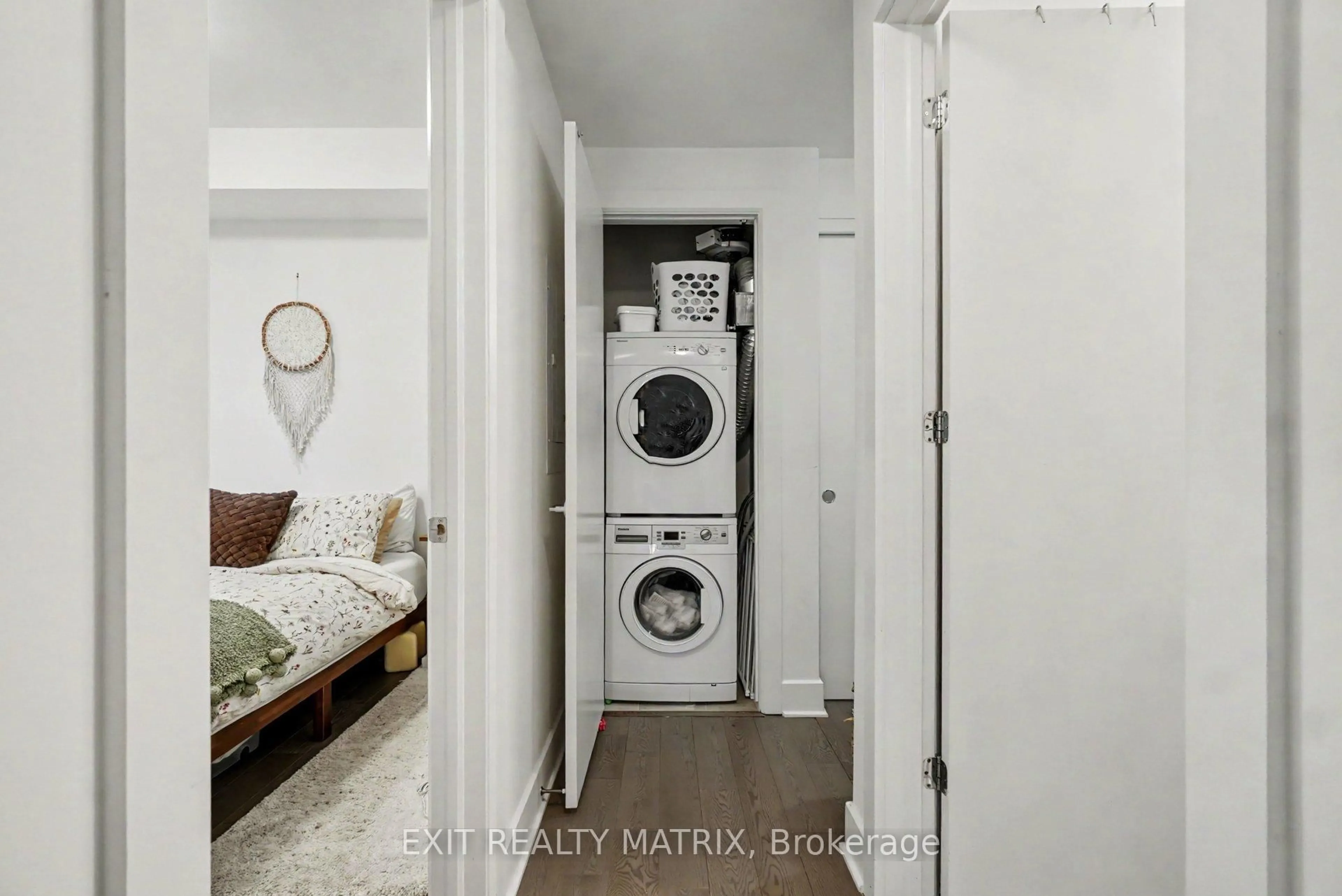 Laundry room for 255 Bay St #405, Ottawa Ontario K1R 0C5
