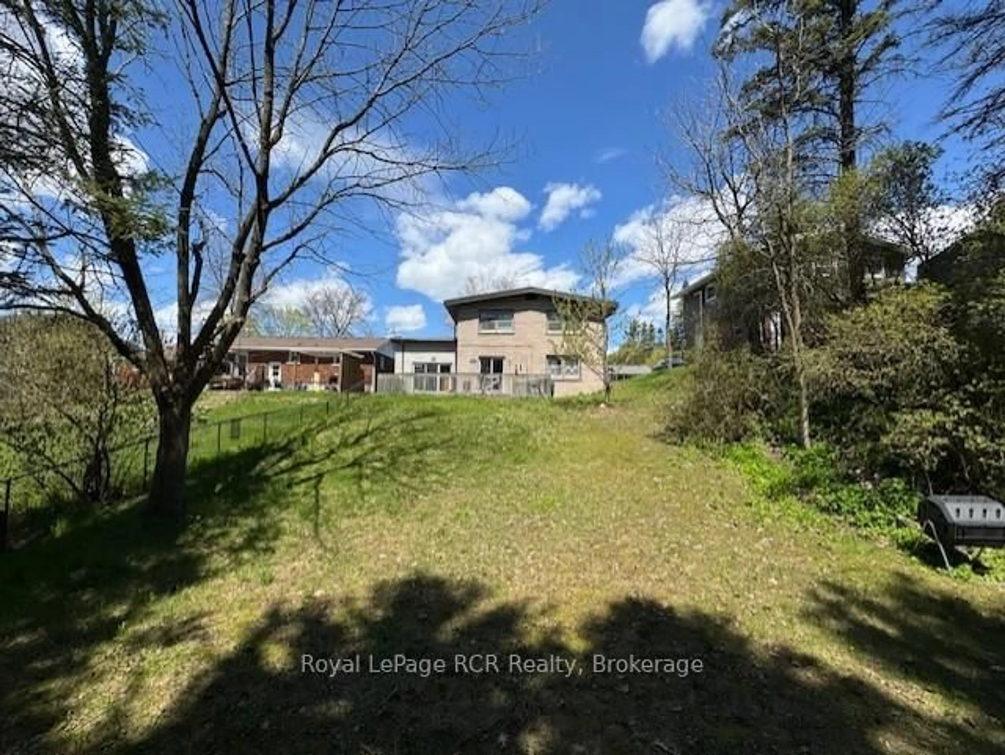 A pic from outside/outdoor area/front of a property/back of a property/a pic from drone, forest/trees view for 49 7th St, Hanover Ontario N4N 1G3