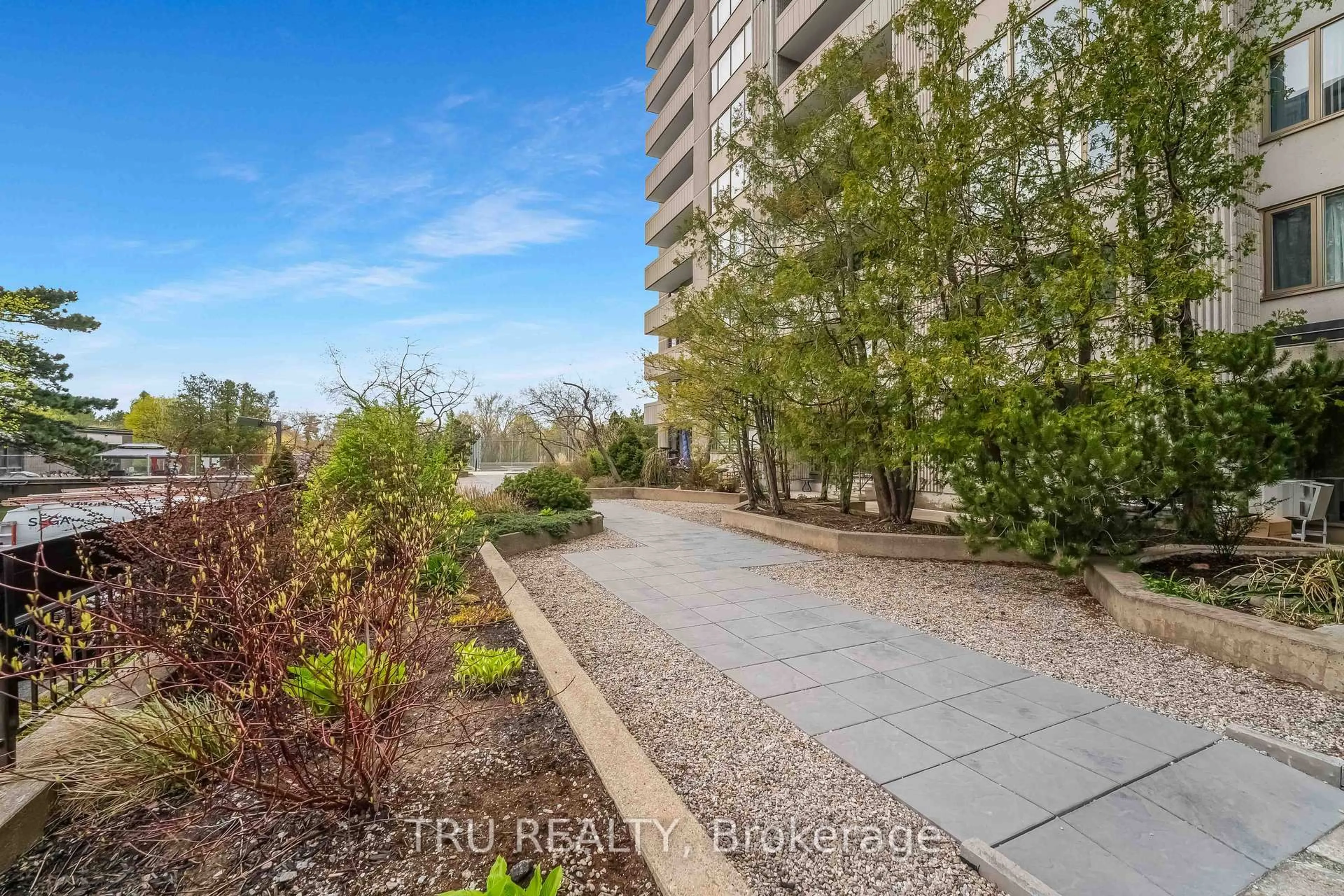 Patio, unknown for 2625 REGINA St #1504, Ottawa Ontario K2B 5W8