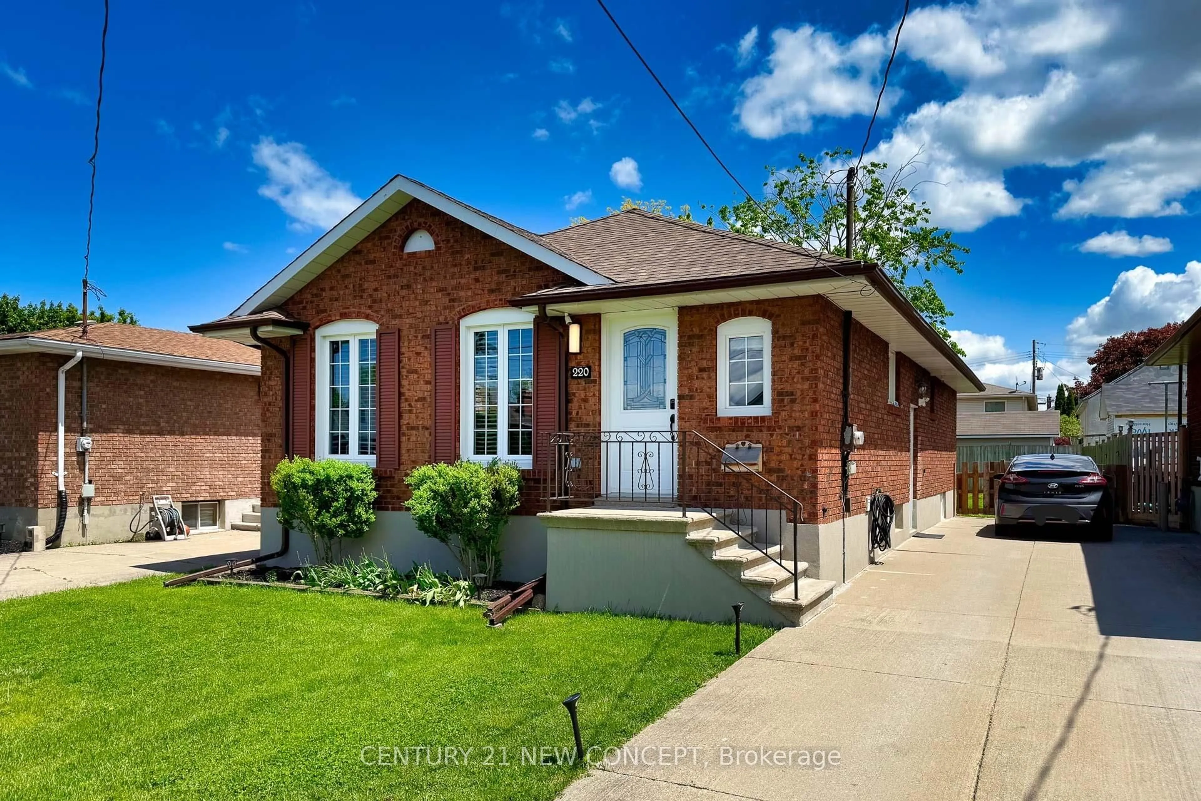 Home with brick exterior material, street for 220 Ontario St, Thorold Ontario L2V 1E4