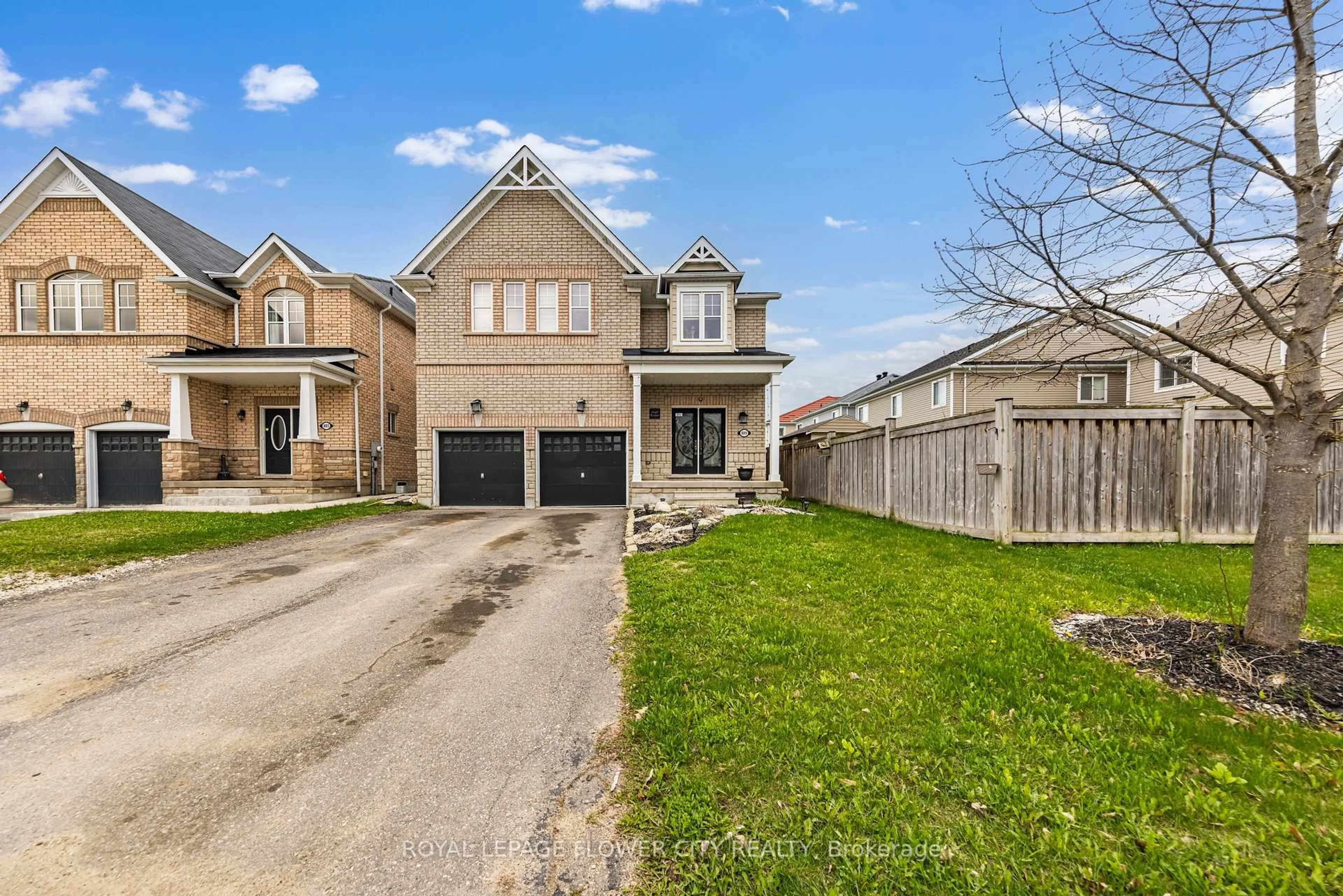 Home with brick exterior material, street for 889 O' Reilly Cres, Shelburne Ontario L0N 1S2