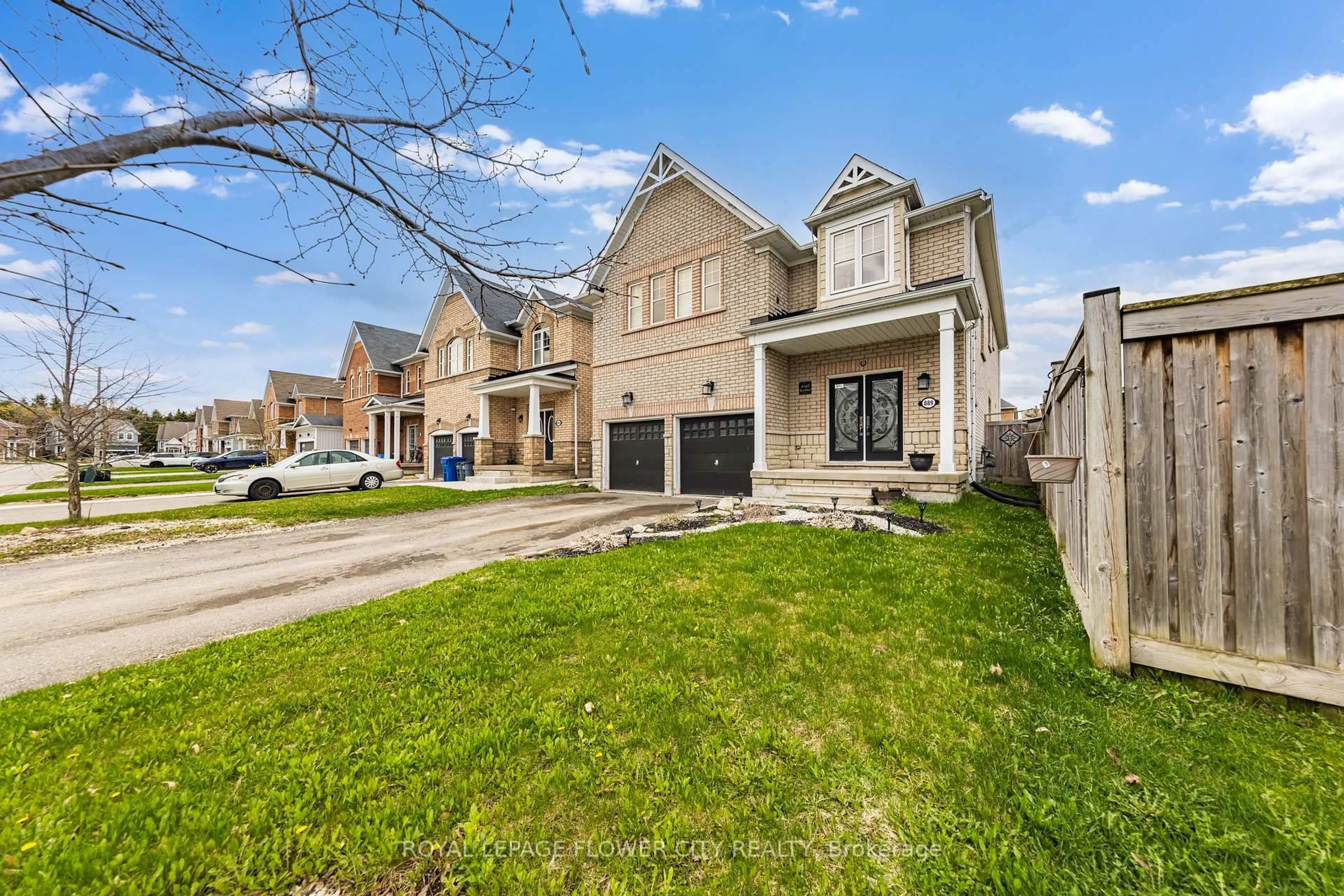 Unknown for 889 O' Reilly Cres, Shelburne Ontario L0N 1S2