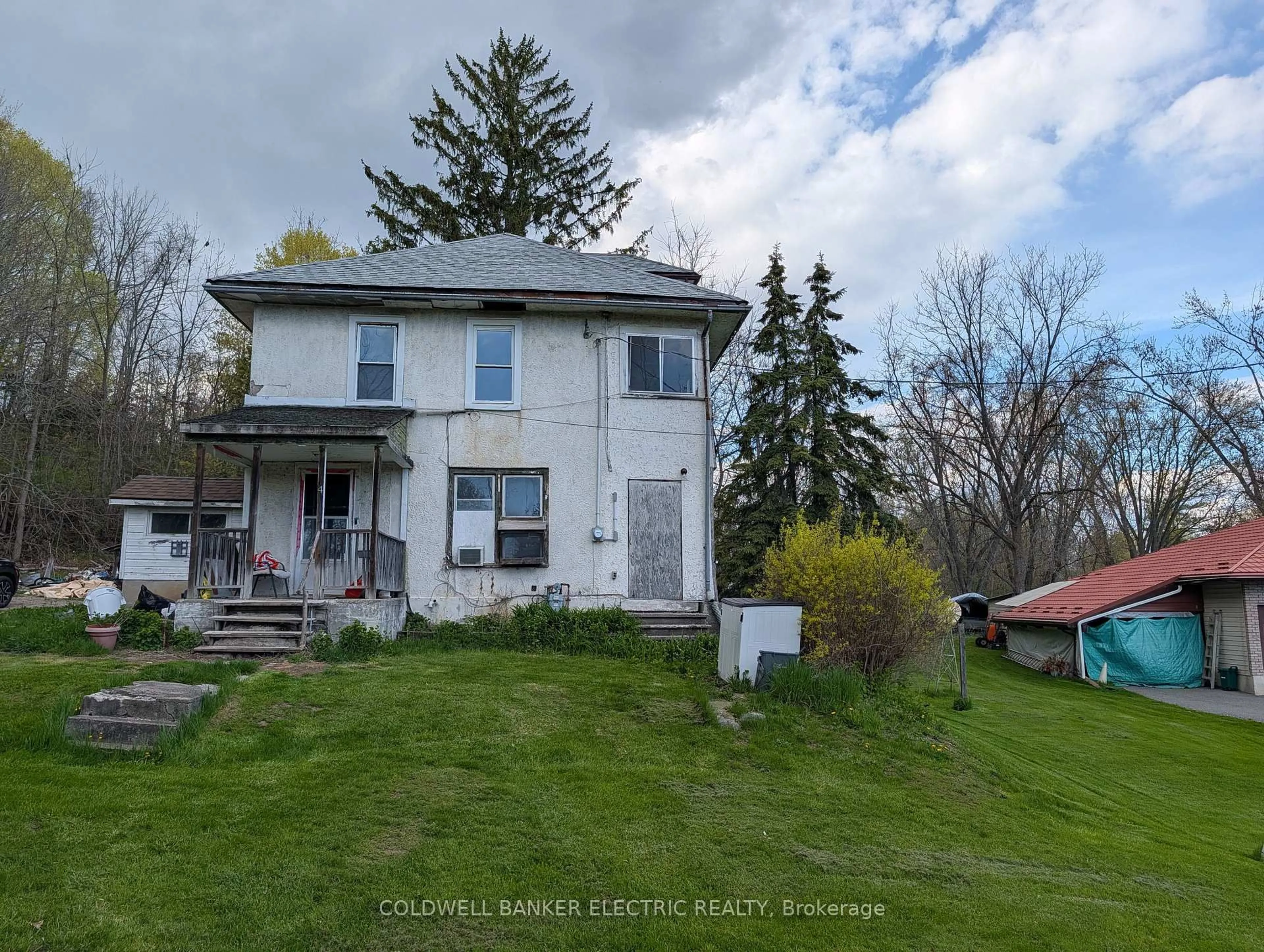 A pic from outside/outdoor area/front of a property/back of a property/a pic from drone, unknown for 4 Taylor Lane, Trent Hills Ontario K0L 1L0