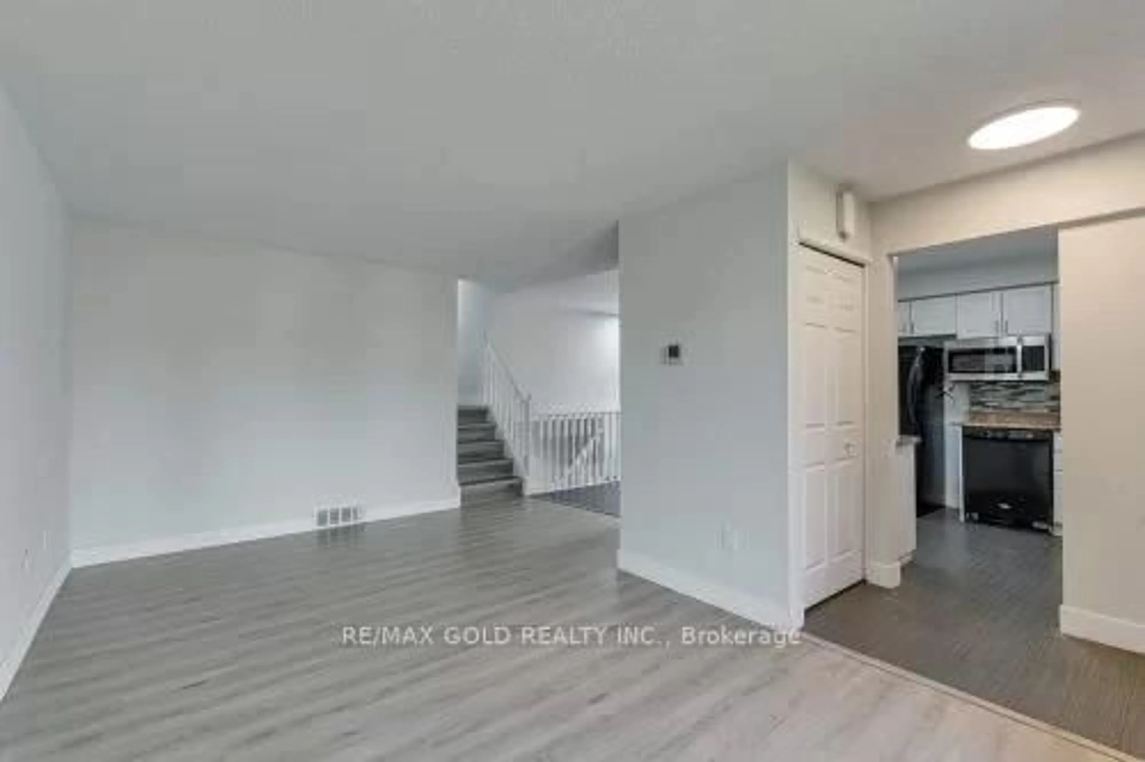 A pic of a room for 83 Speight Cres, London East Ontario N5V 3W7