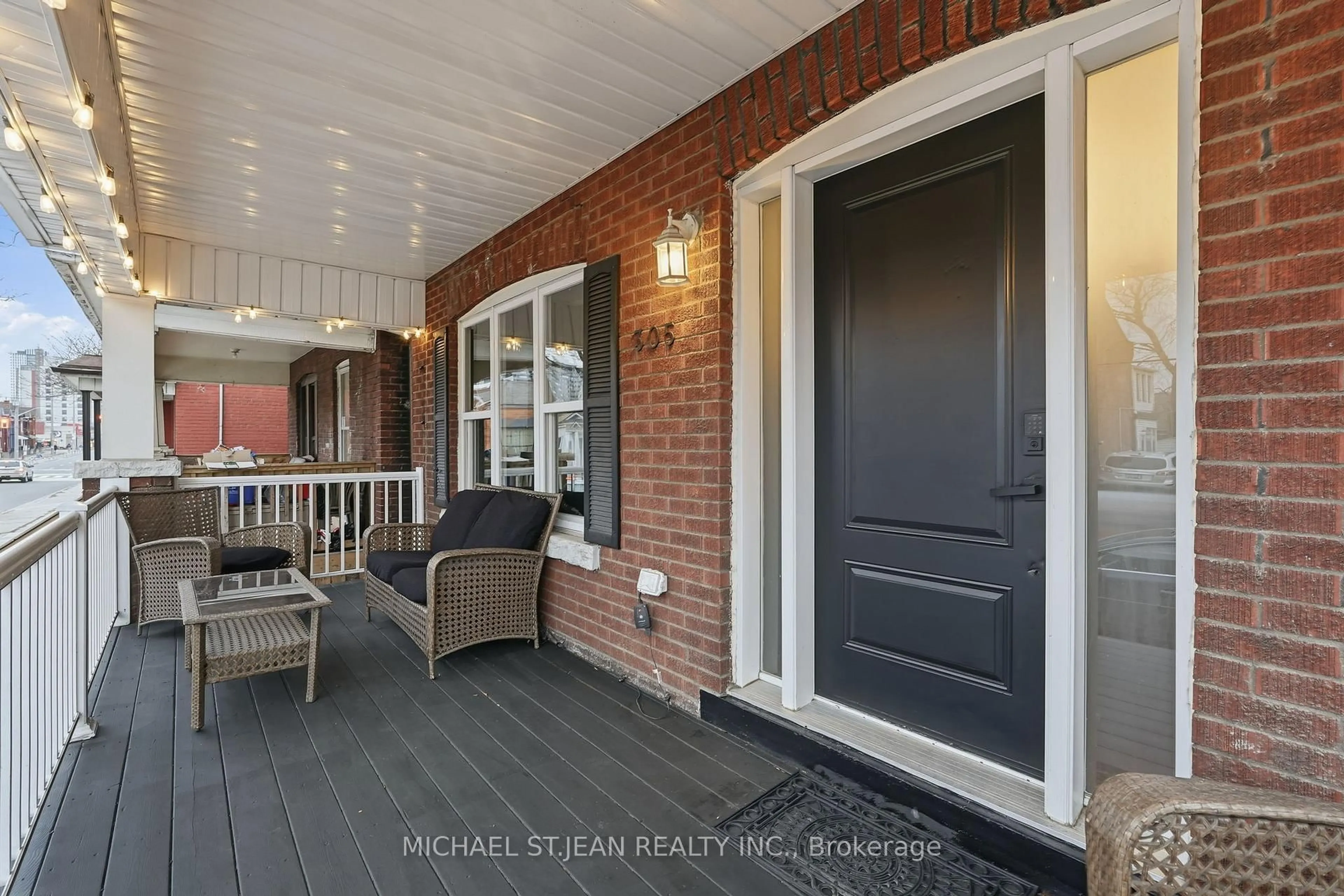 Indoor entryway for 305 Cannon St, Hamilton Ontario L8L 2B7