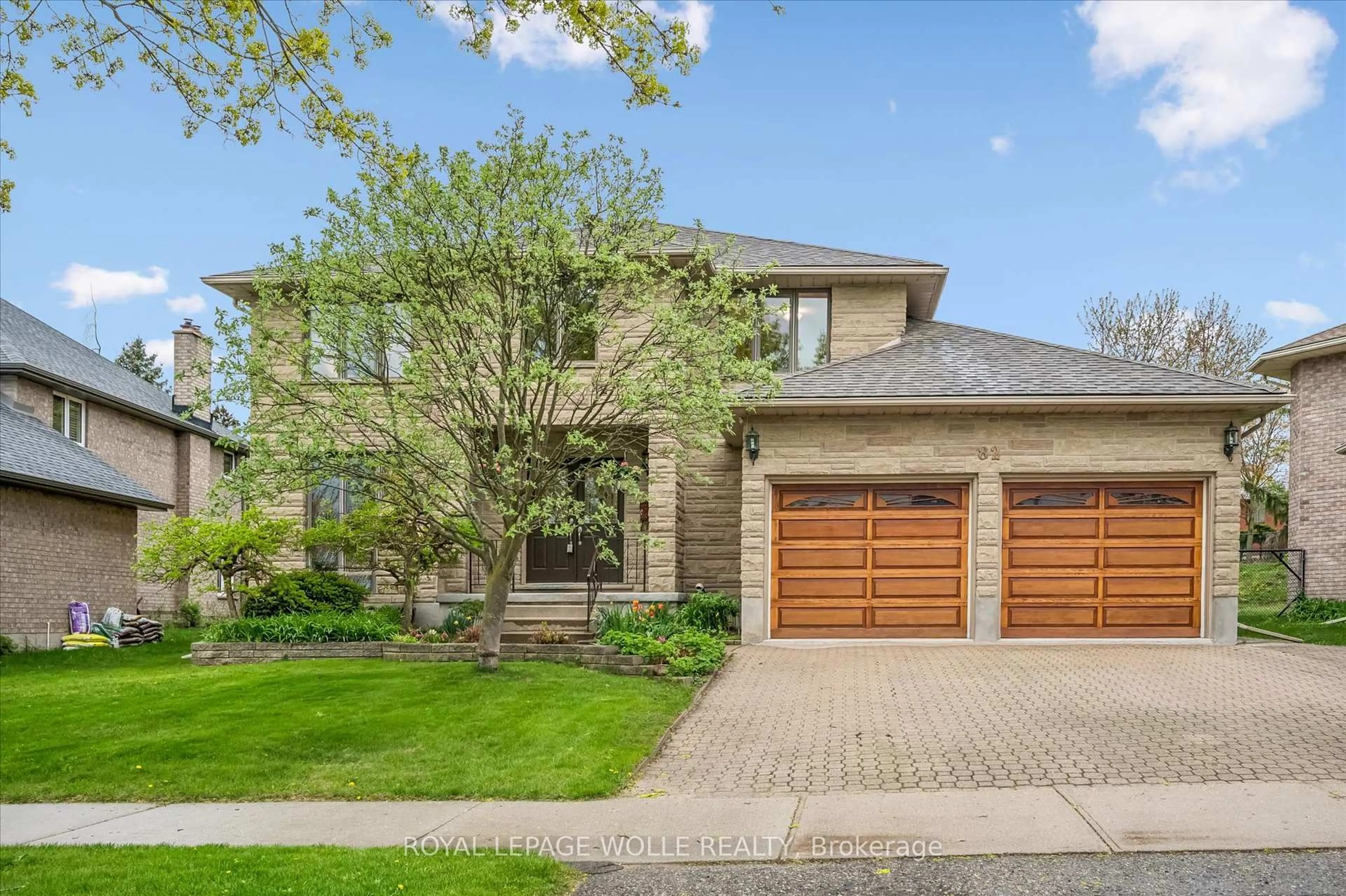 Home with brick exterior material, street for 82 Corfield Dr, Kitchener Ontario N2A 3W9