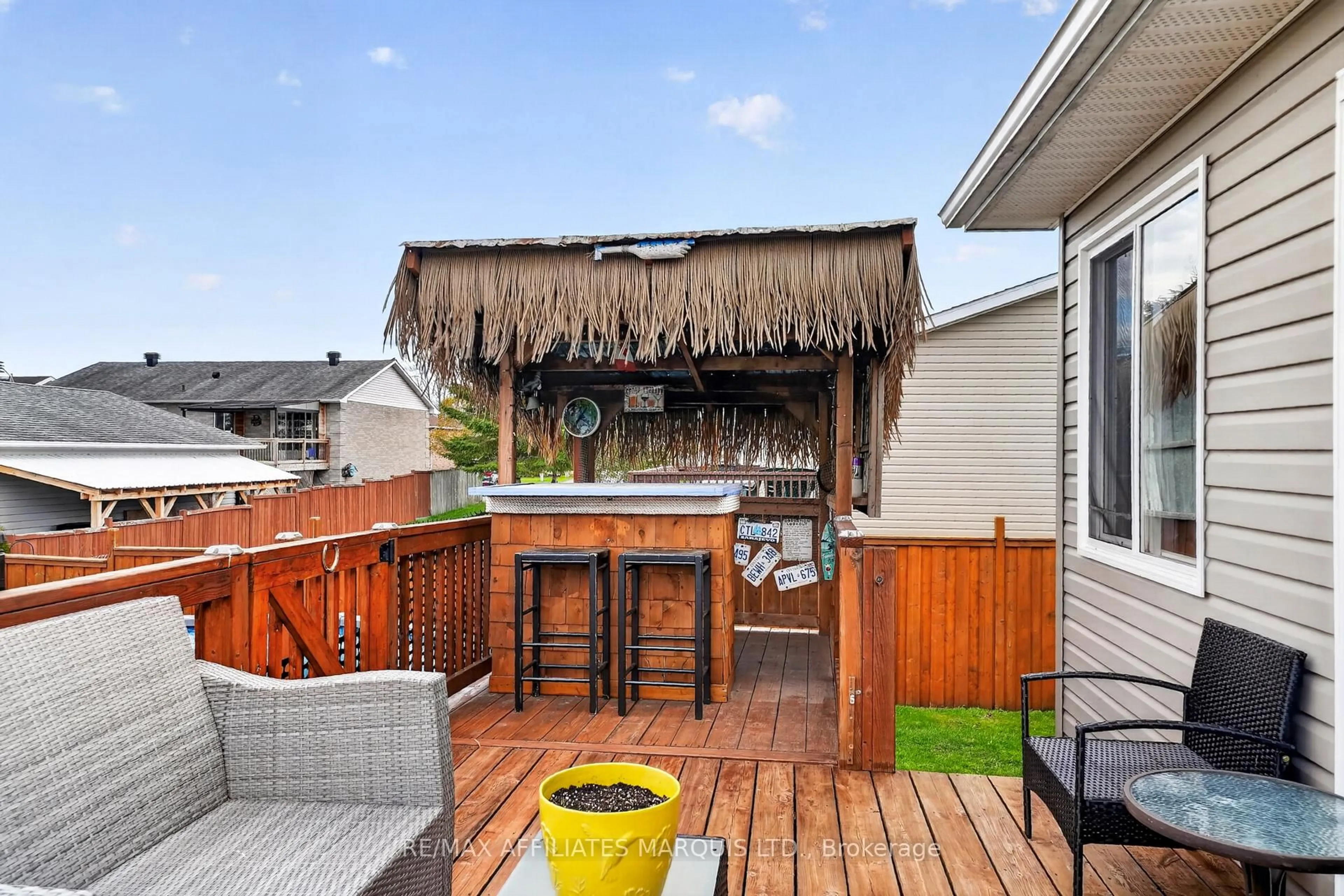 Patio, street for 28 Cherry Ave, South Stormont Ontario K0C 1P0