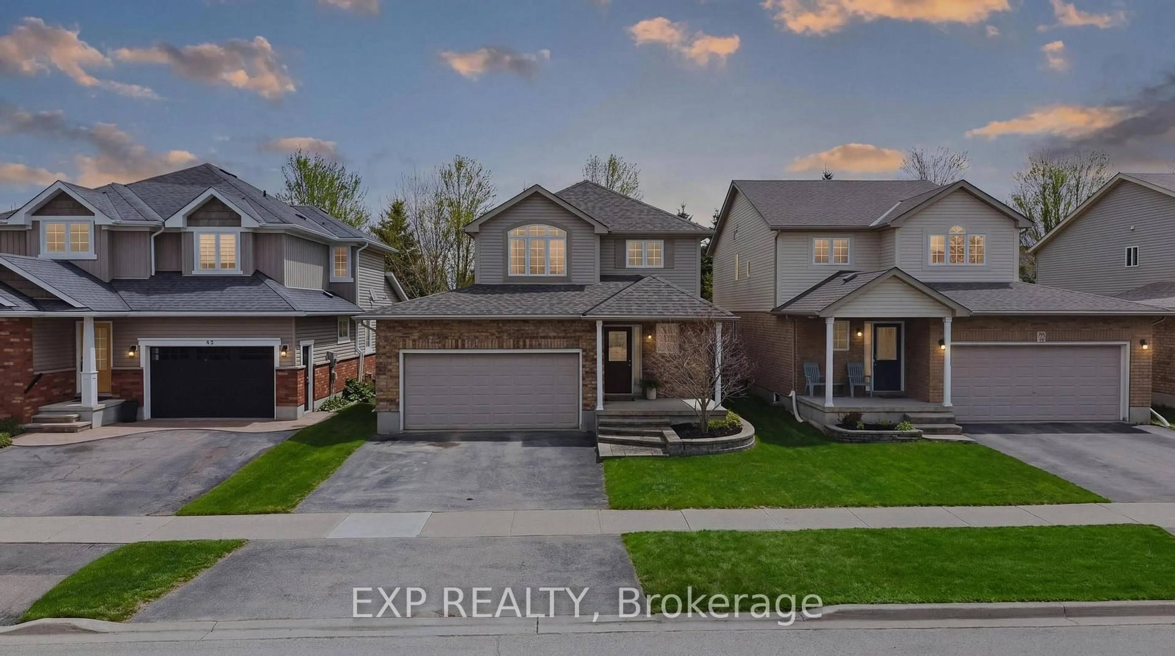 A pic from outside/outdoor area/front of a property/back of a property/a pic from drone, street for 59 Sugar King Dr, Woolwich Ontario N3B 3N8